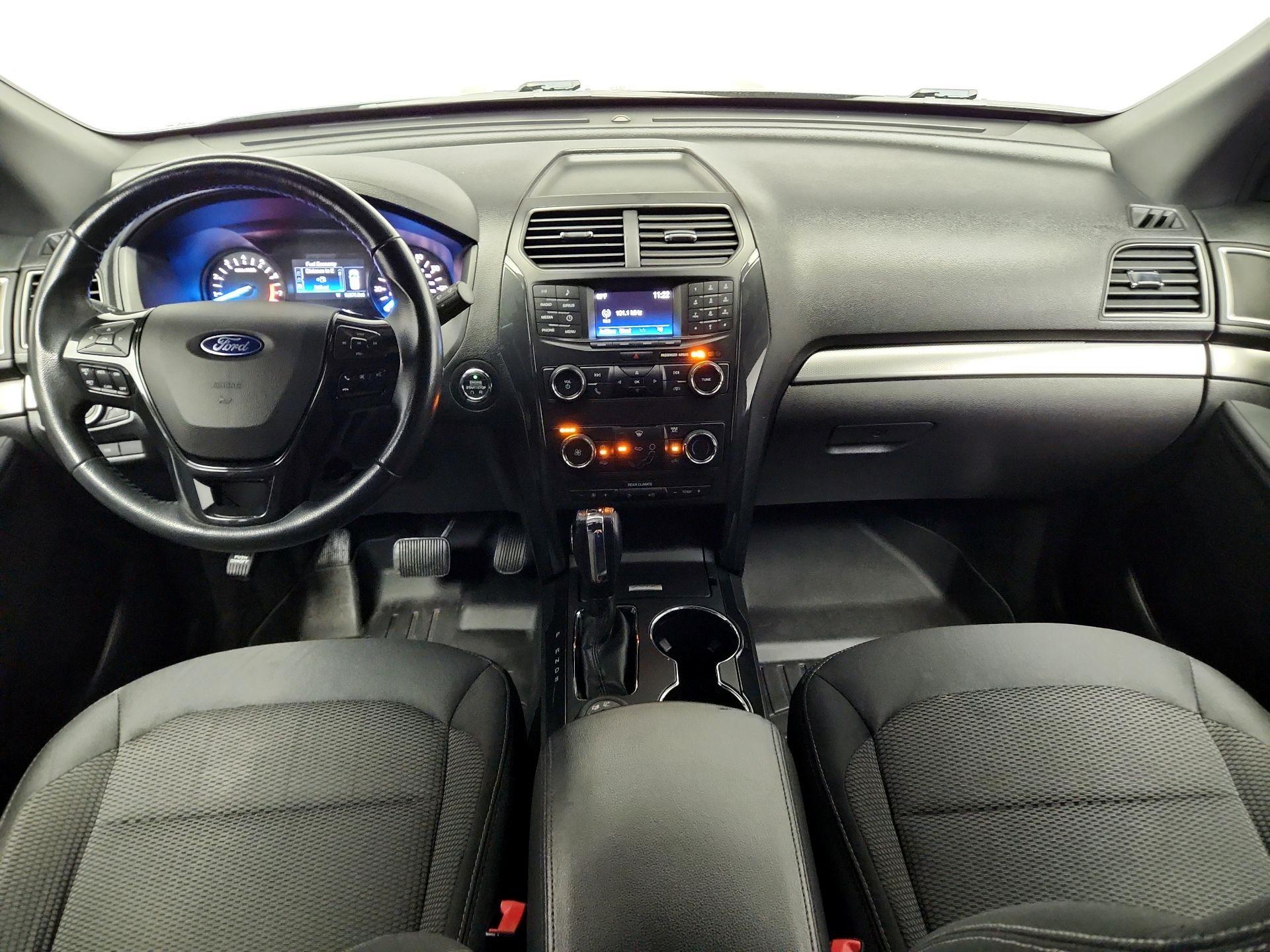 Thumbnail: 2018 Ford Explorer - 9