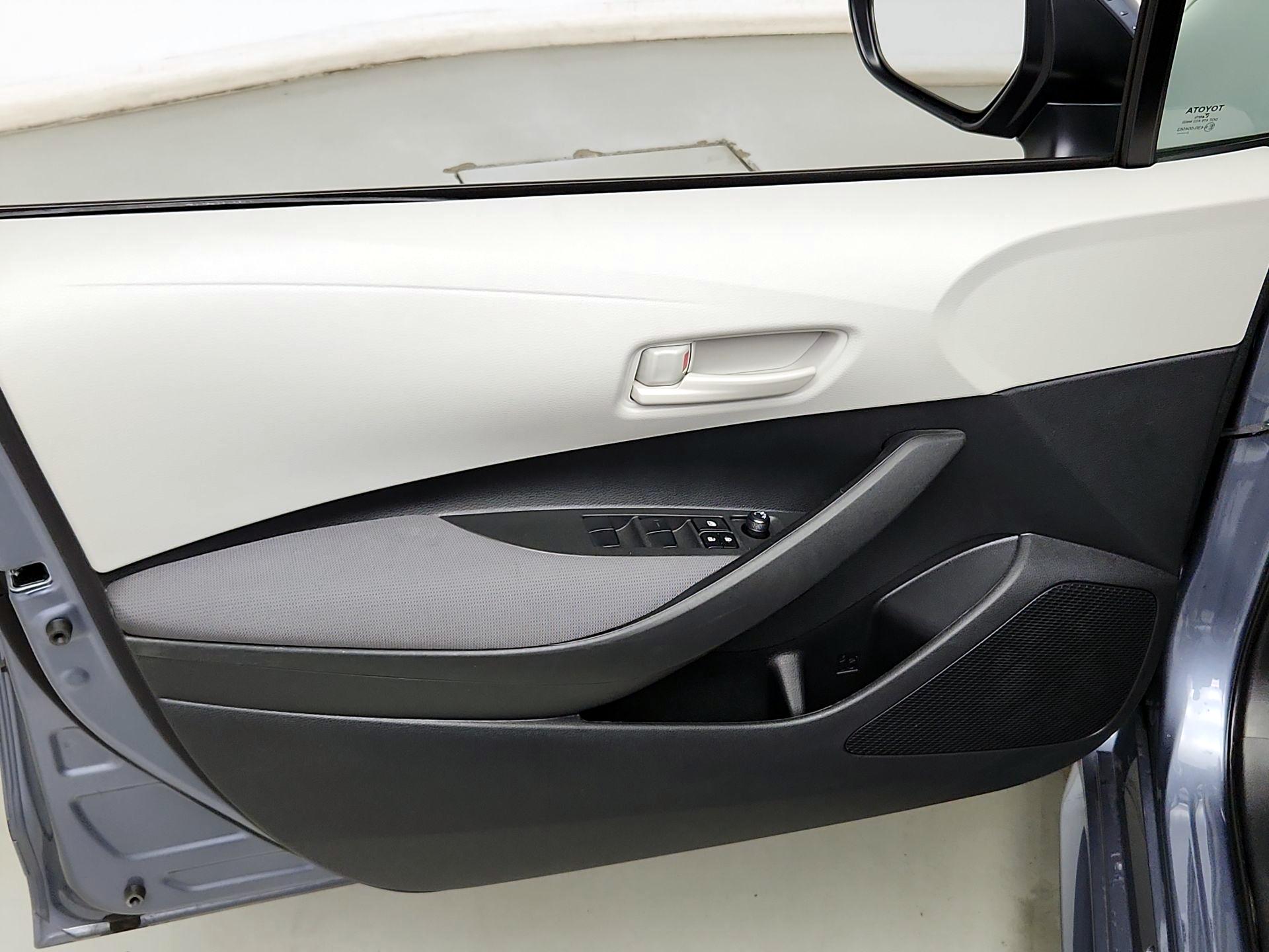 Thumbnail: 2022 Toyota Corolla - 12