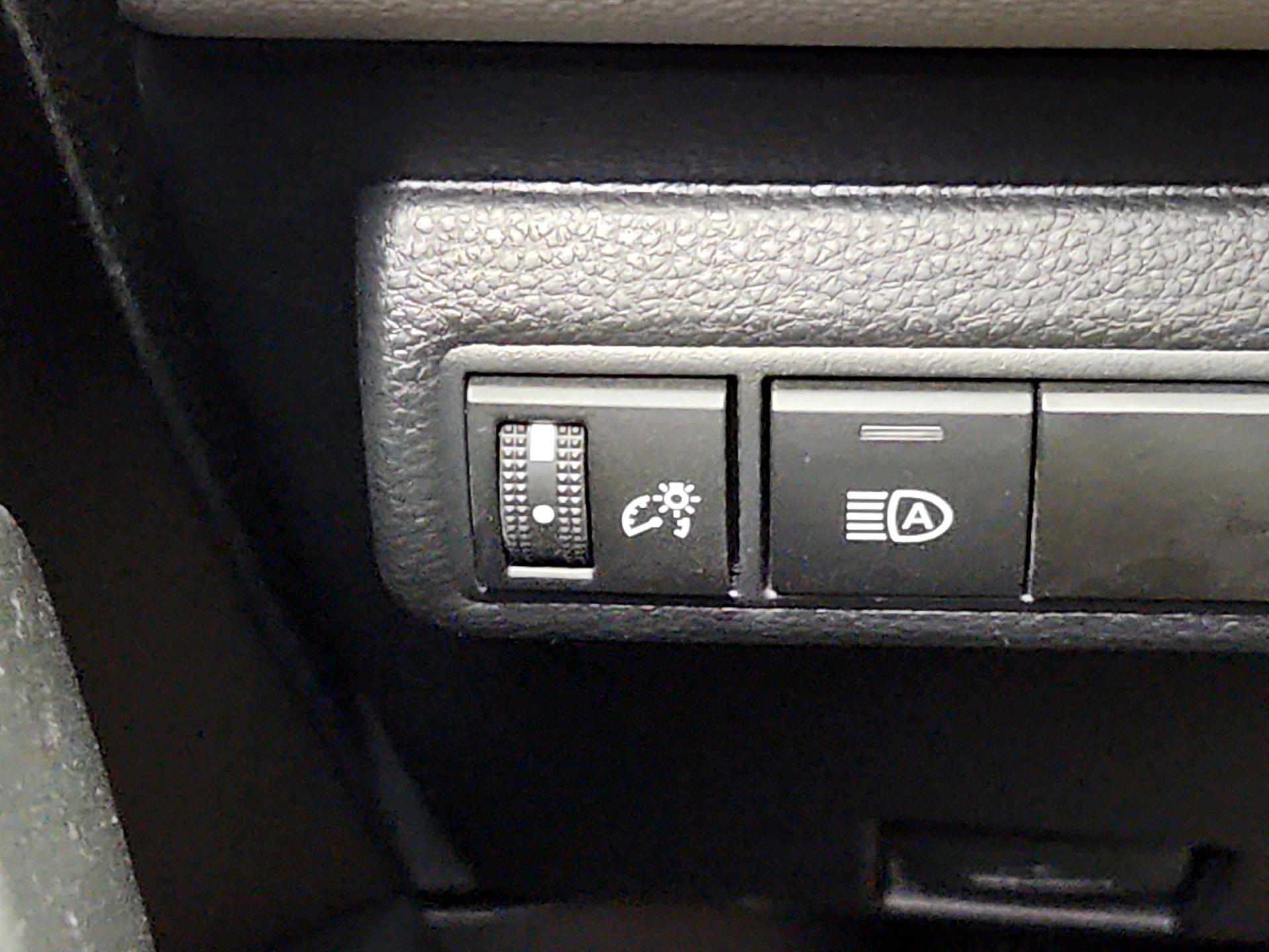 Thumbnail: 2022 Toyota Corolla - 13