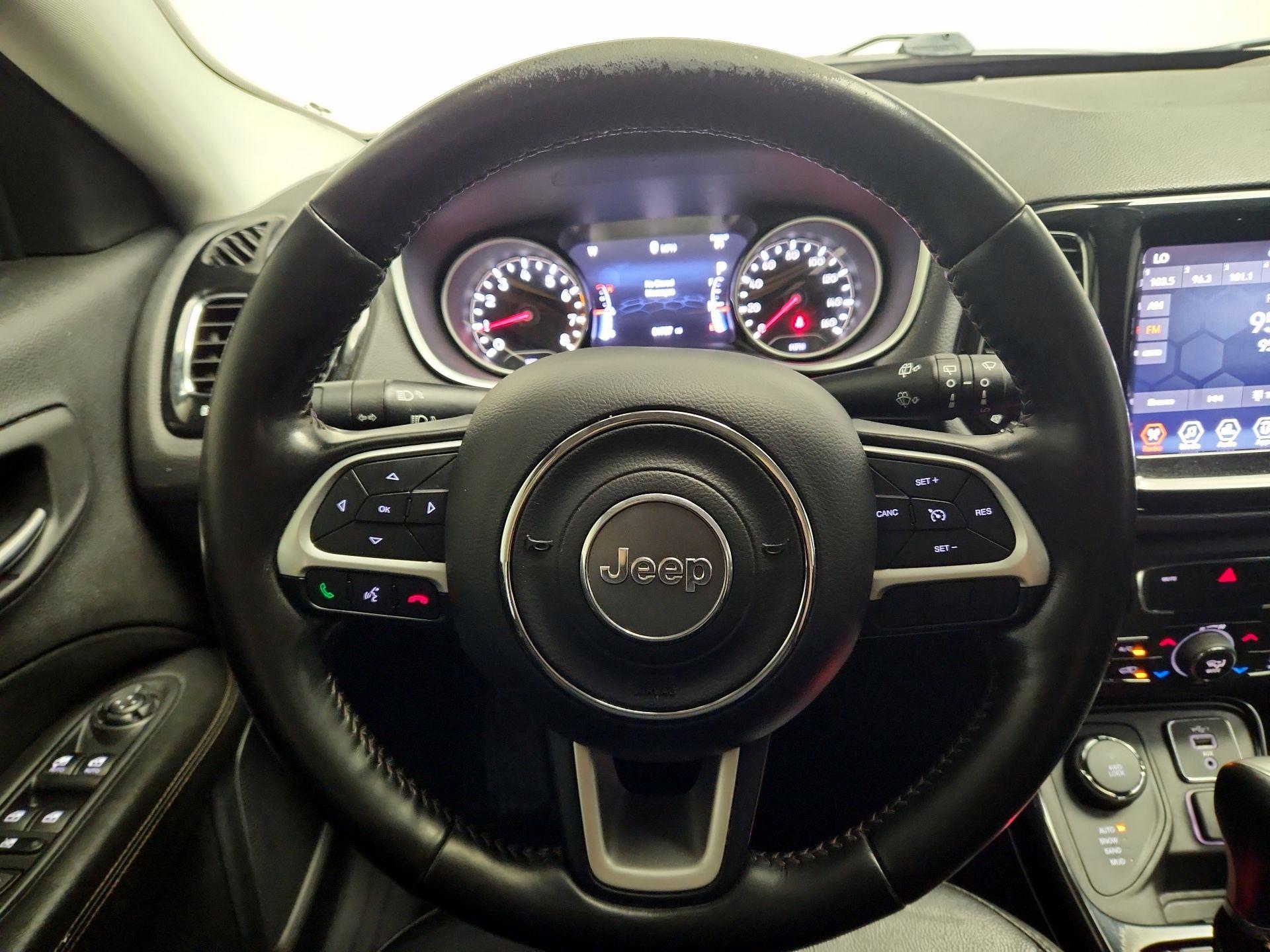 Thumbnail: 2020 Jeep Compass - 10