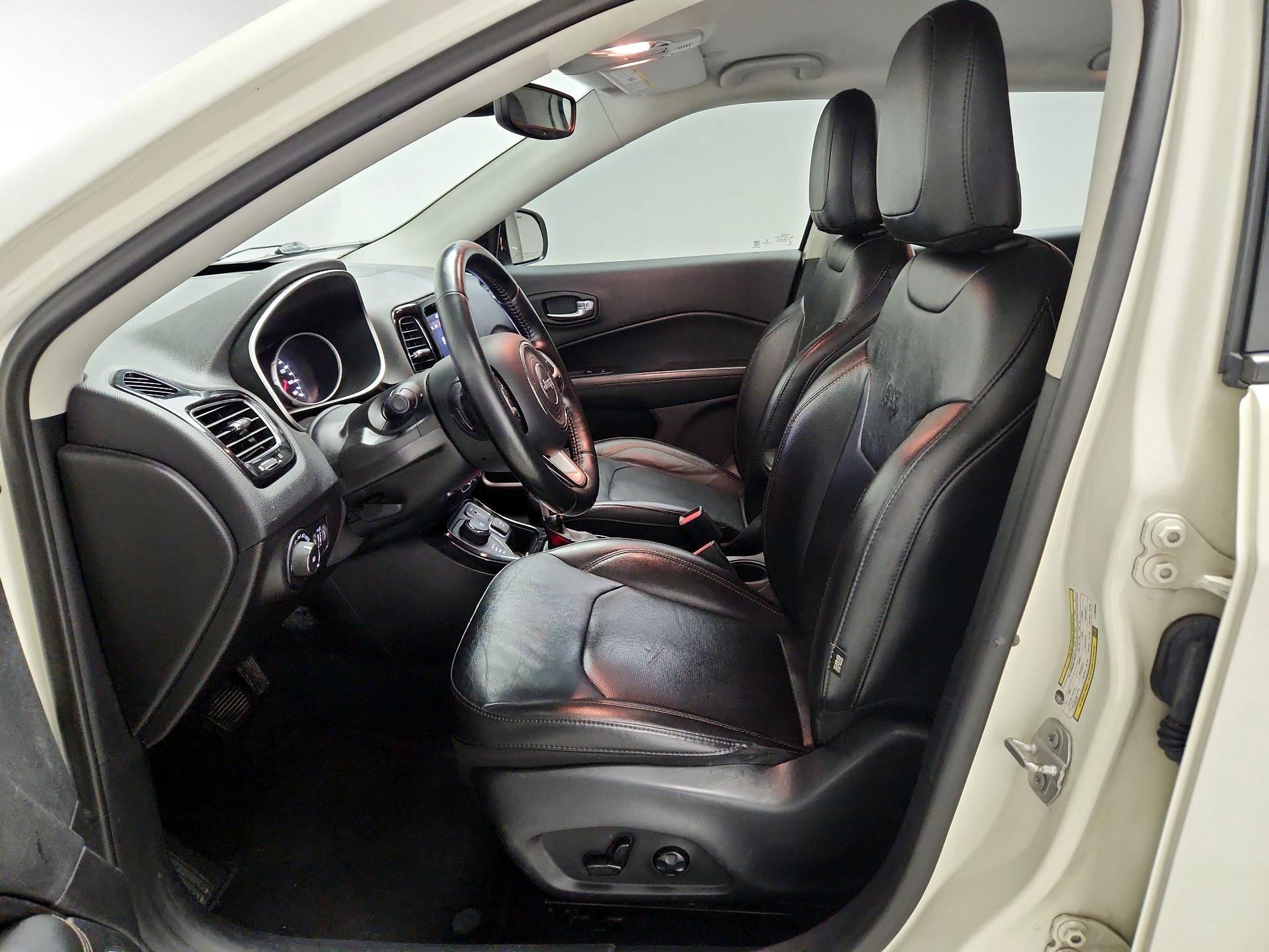 Thumbnail: 2020 Jeep Compass - 11