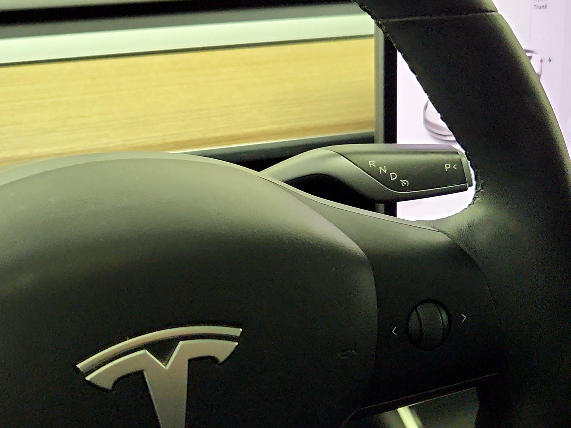 Thumbnail: 2020 Tesla Model 3 - 17