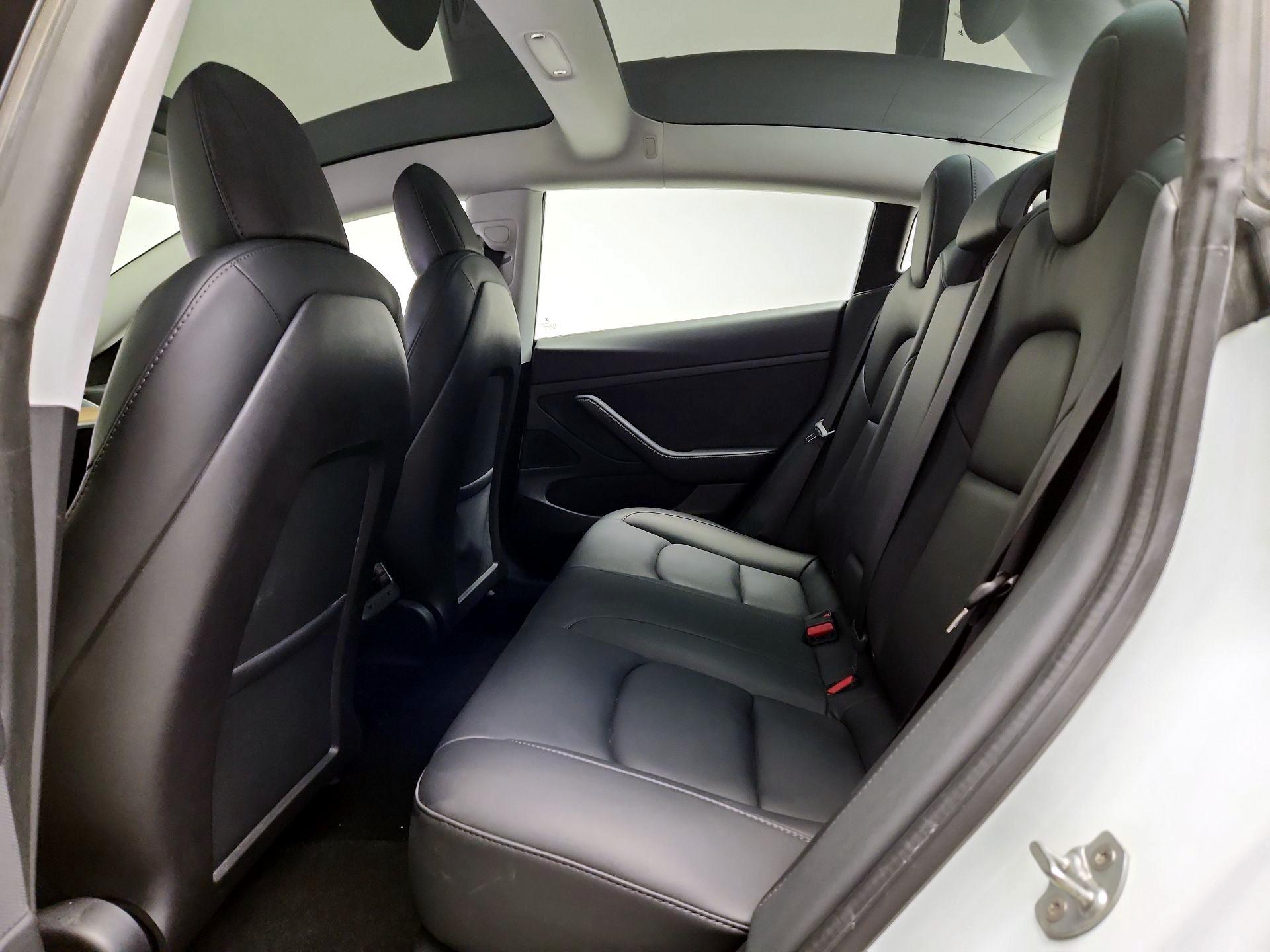 Thumbnail: 2020 Tesla Model 3 - 19