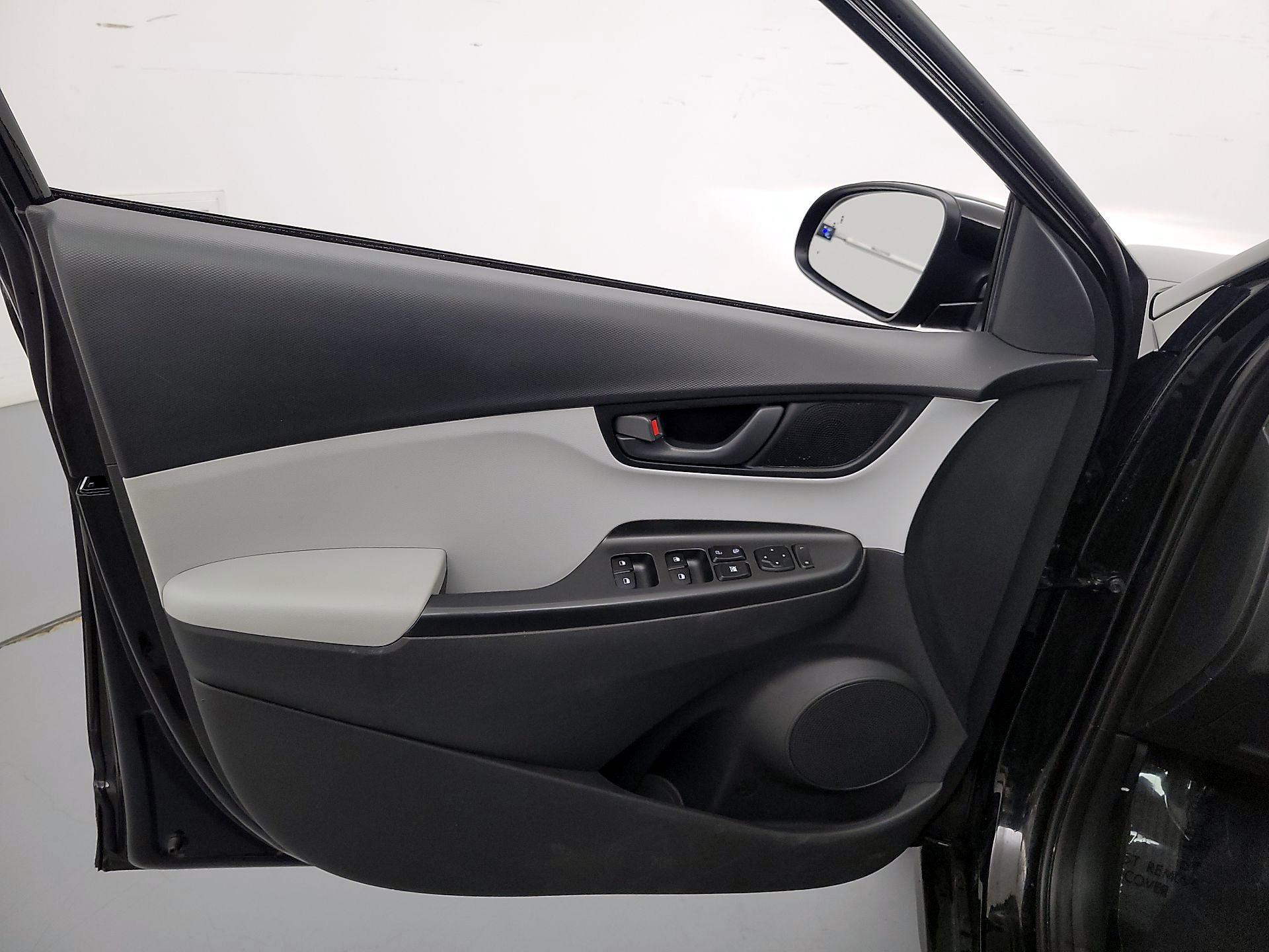 Thumbnail: 2022 Hyundai Kona - 12