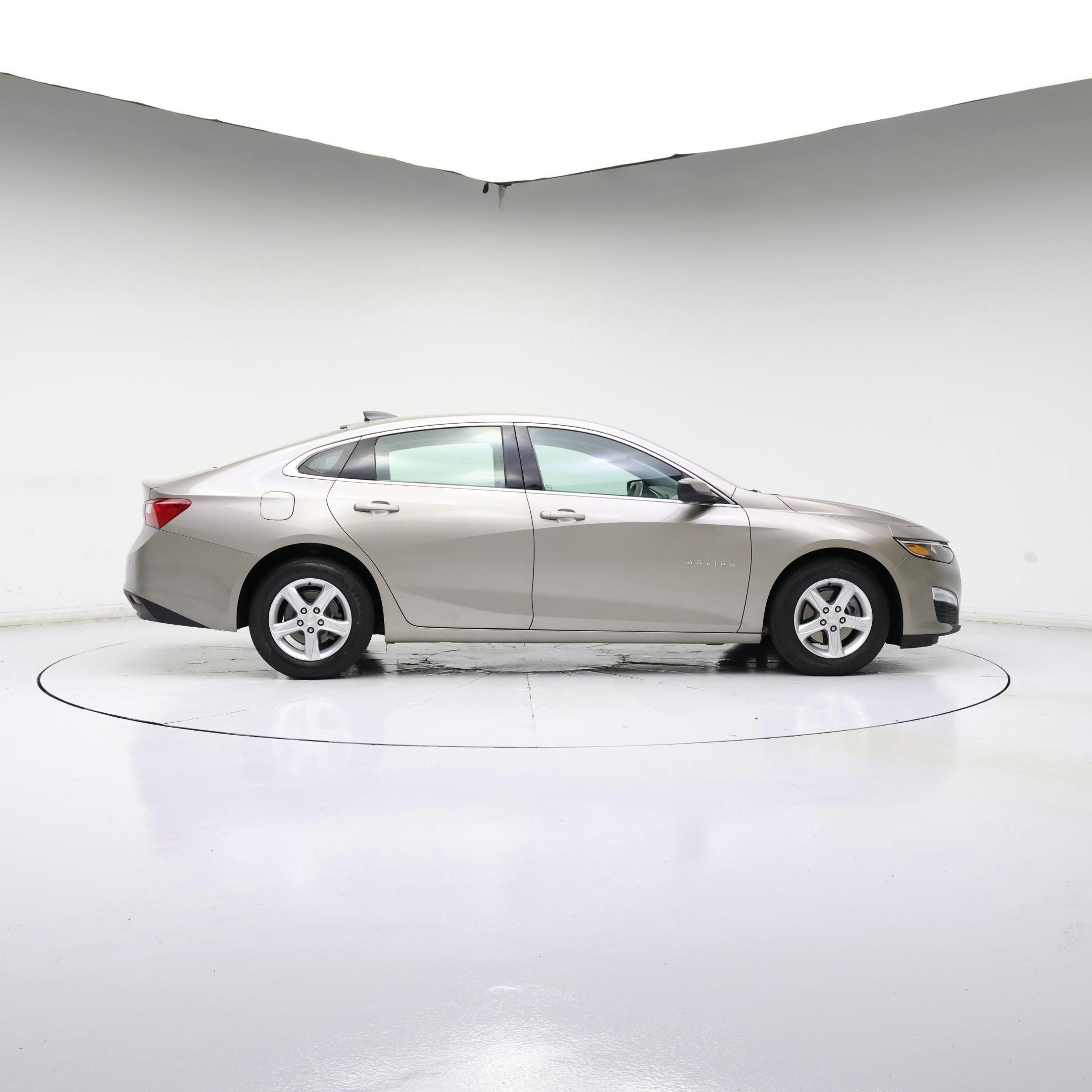 Thumbnail: 2022 Chevrolet Malibu - 7