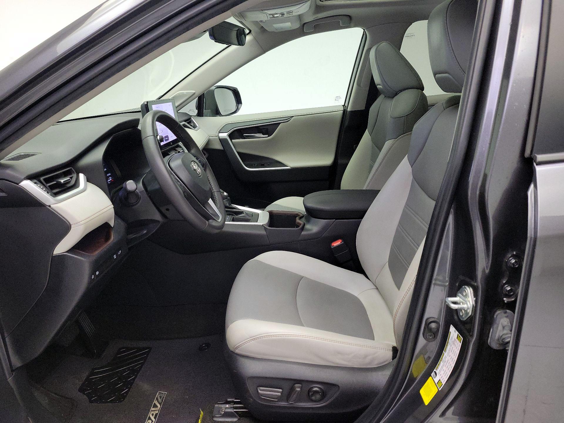 Thumbnail: 2023 Toyota RAV4 - 11