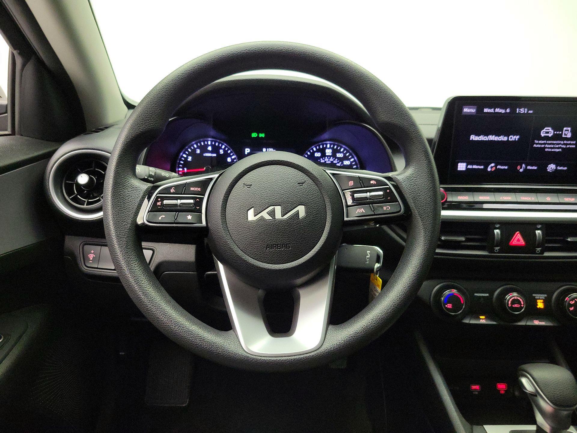 Thumbnail: 2024 Kia Forte - 10