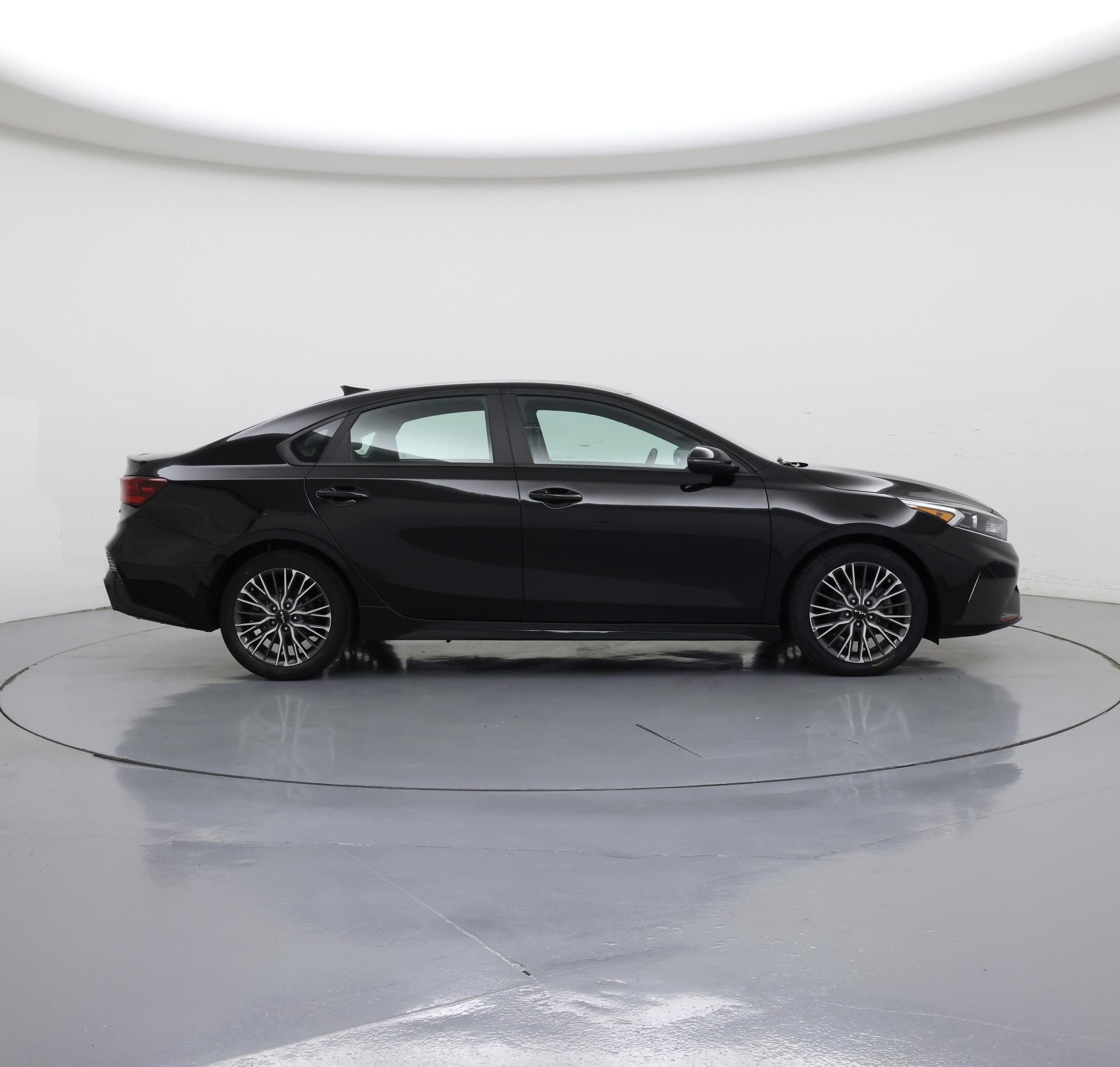 Thumbnail: 2024 Kia Forte - 7
