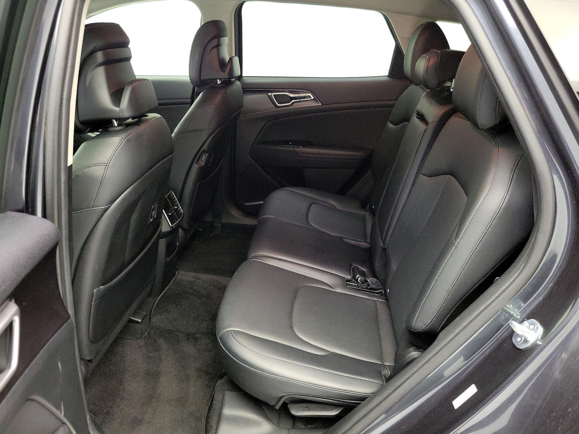 Thumbnail: 2023 Kia Sportage - 20