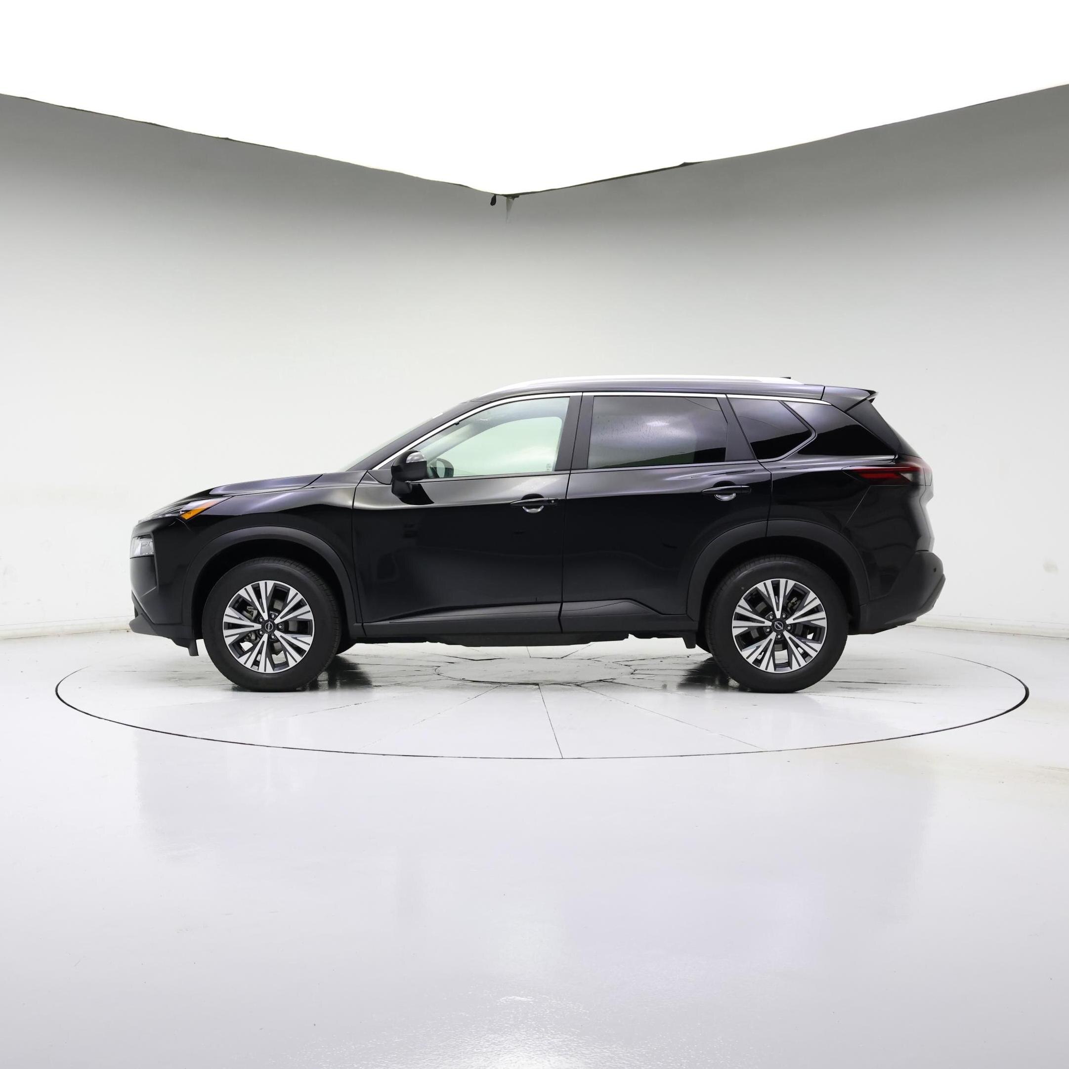 Thumbnail: 2023 Nissan Rogue - 3