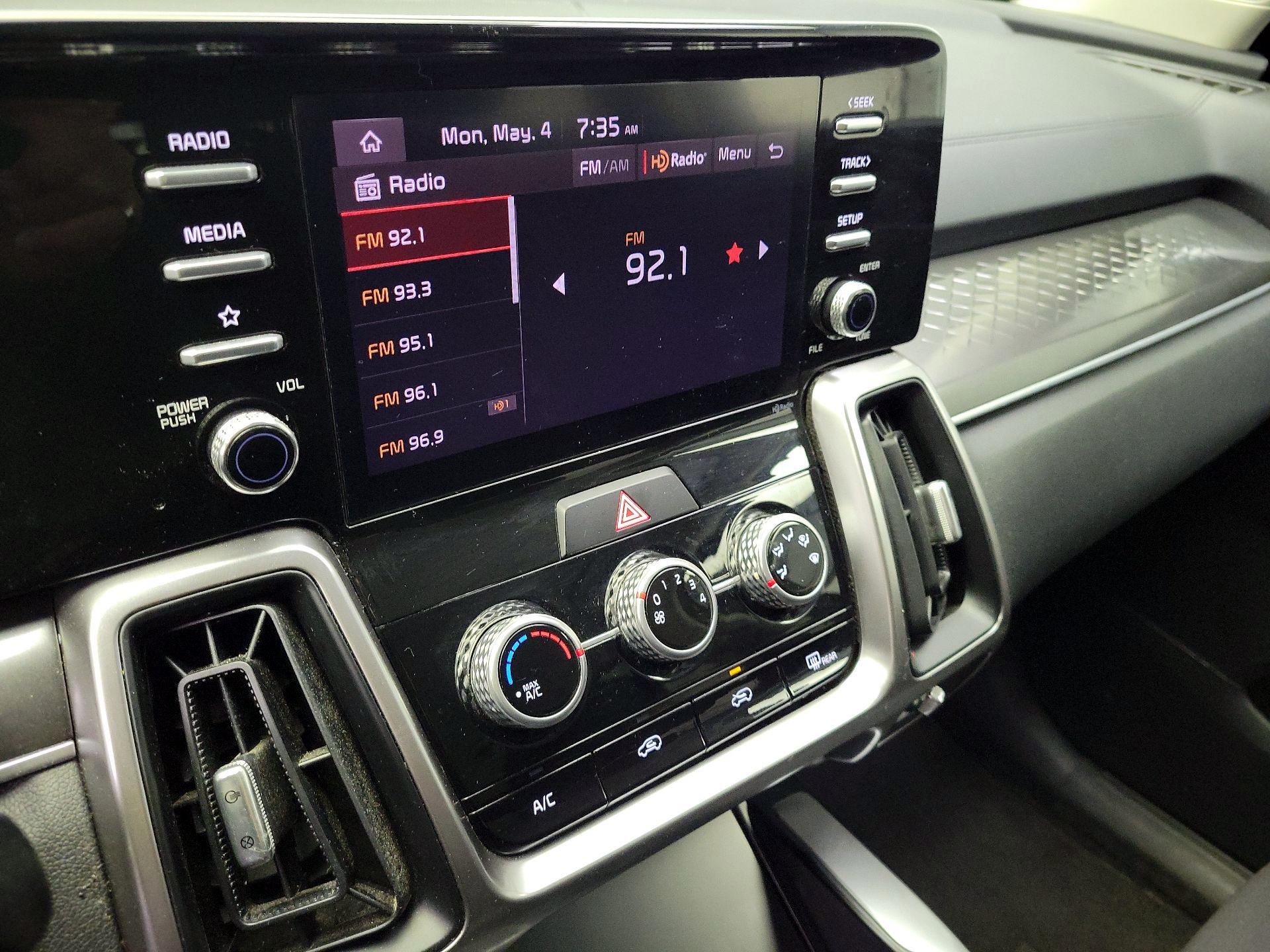 Thumbnail: 2023 Kia Sorento - 15