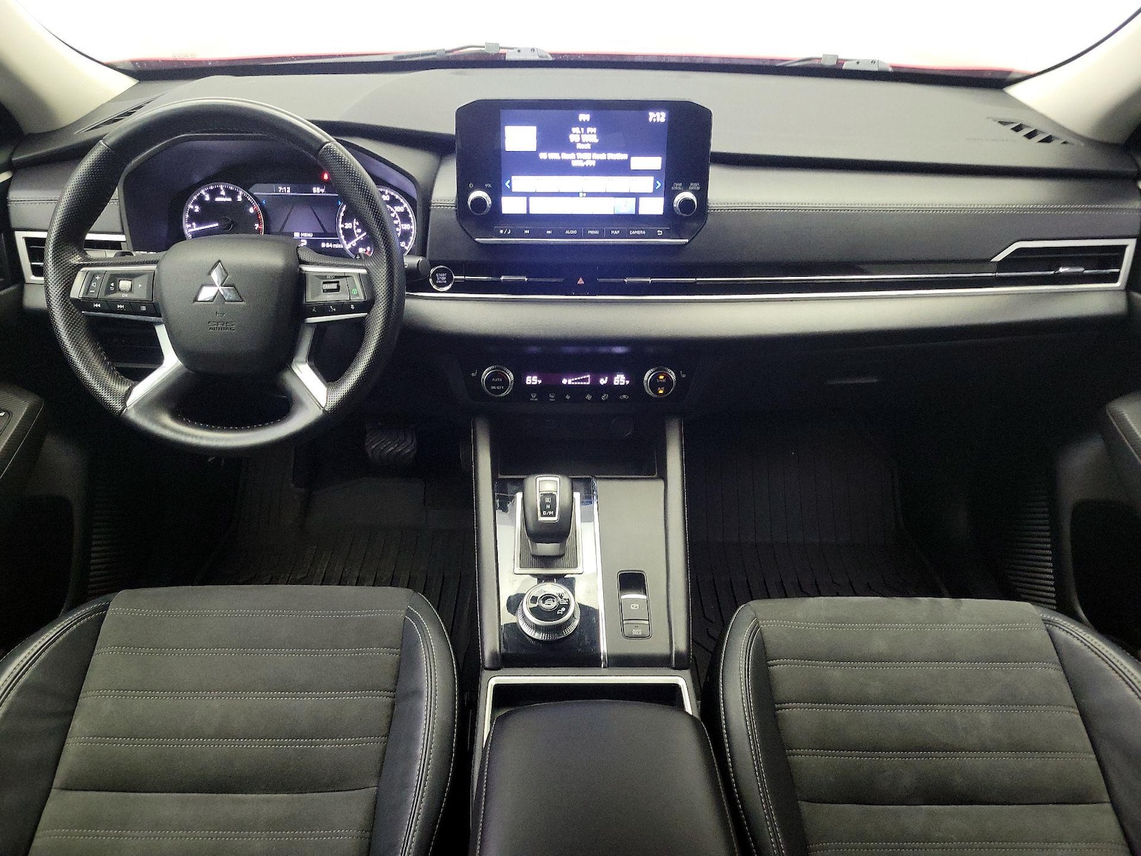 2023 Mitsubishi Outlander SE - Photo 10