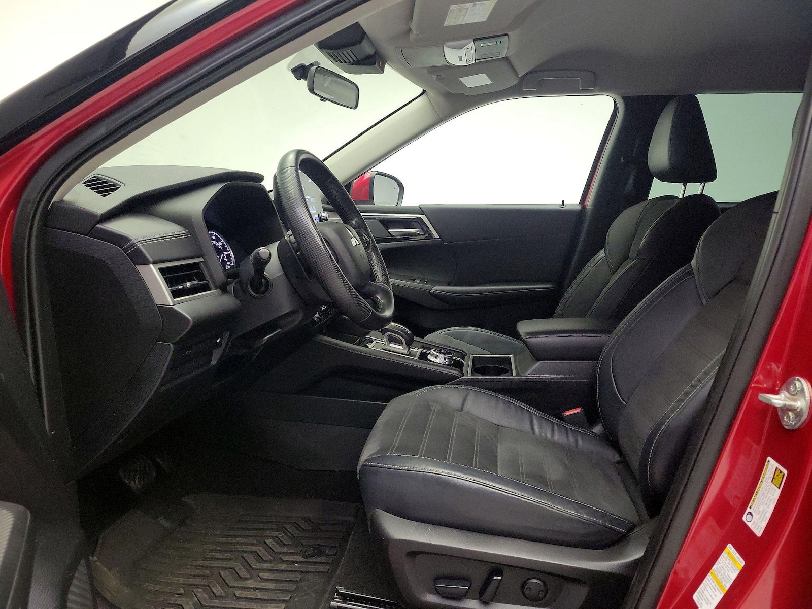 2023 Mitsubishi Outlander SE - Photo 12