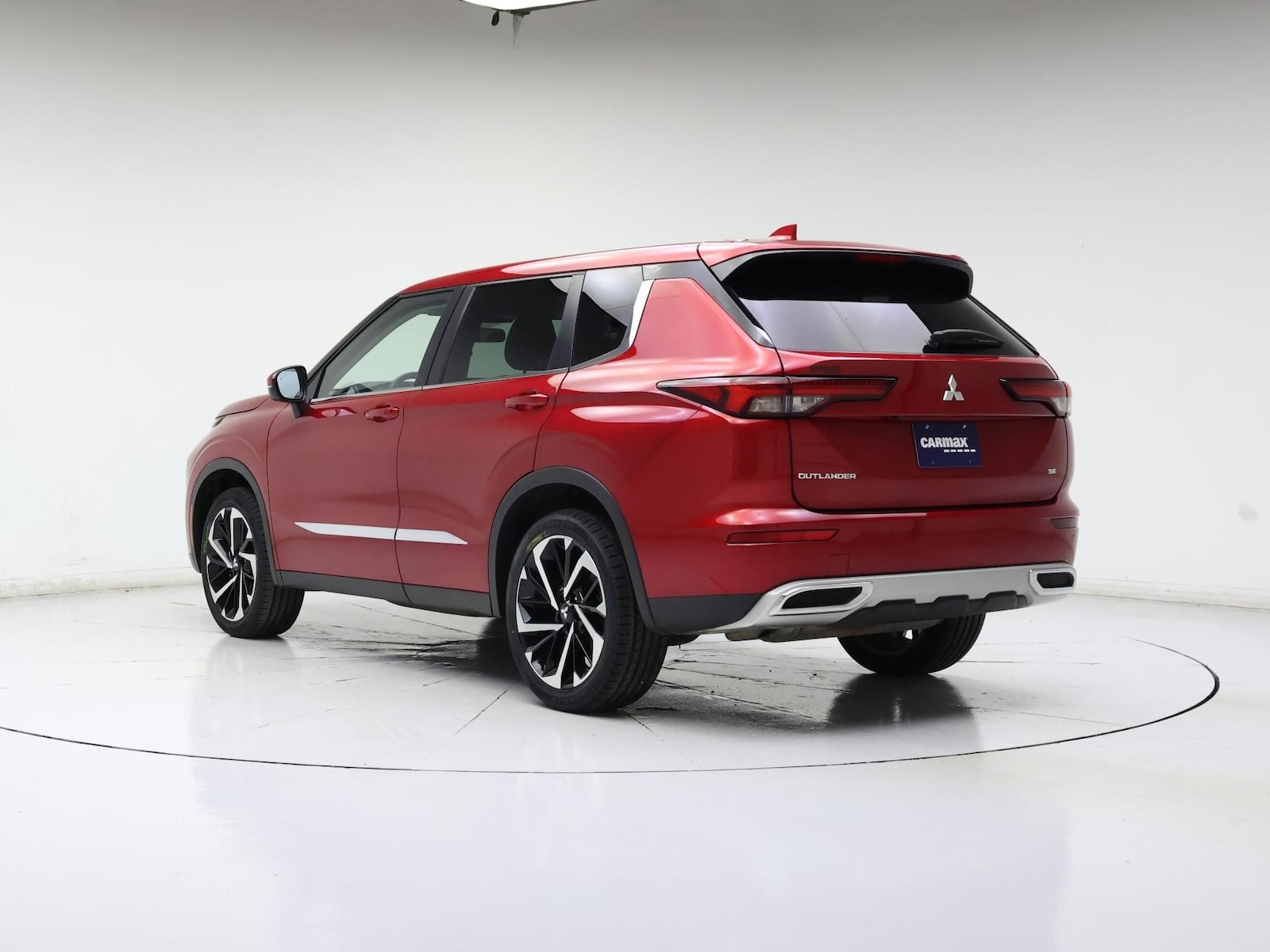 2023 Mitsubishi Outlander SE - Photo 3