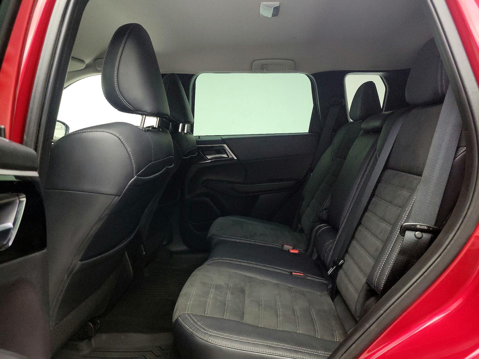 2023 Mitsubishi Outlander SE - Photo 20