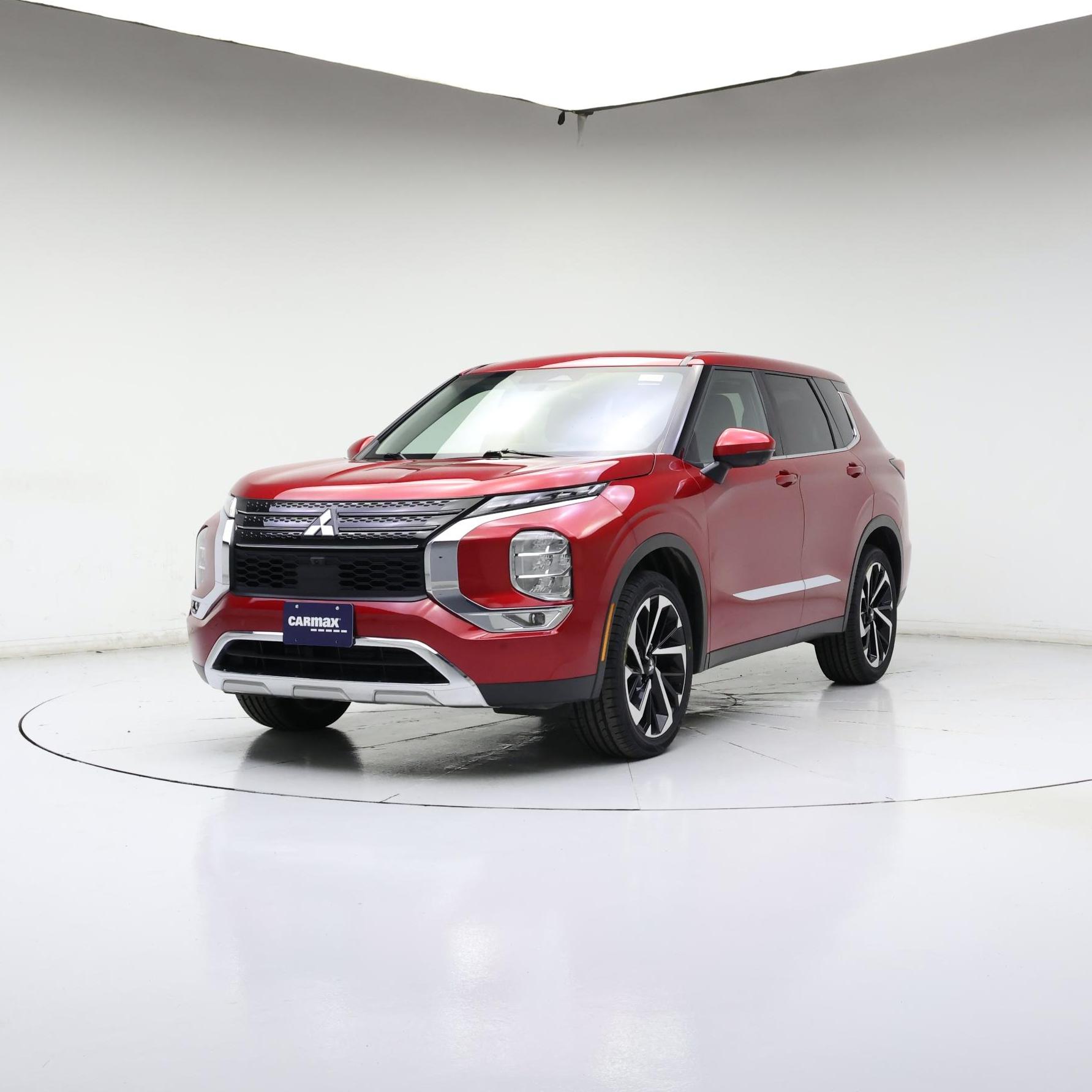 Thumbnail: 2023 Mitsubishi Outlander - 4