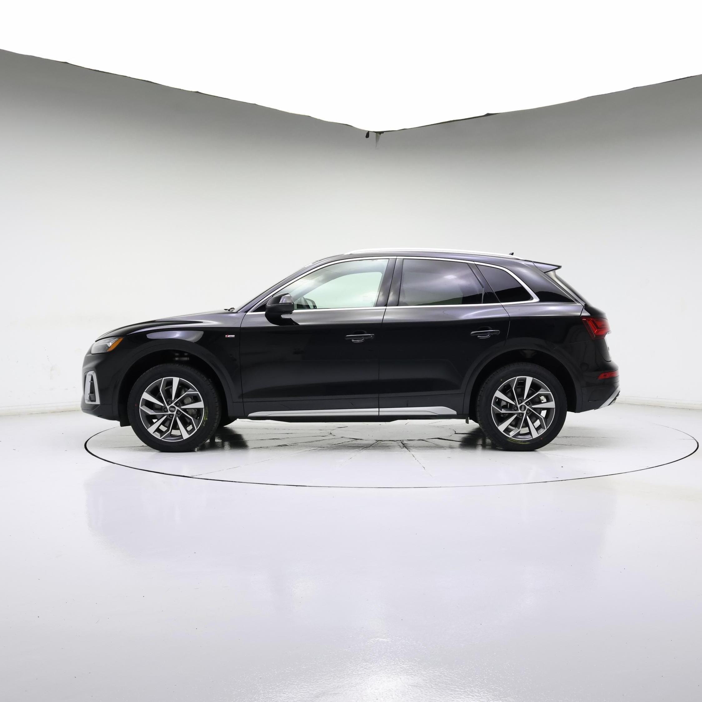 Thumbnail: 2024 Audi Q5 - 3