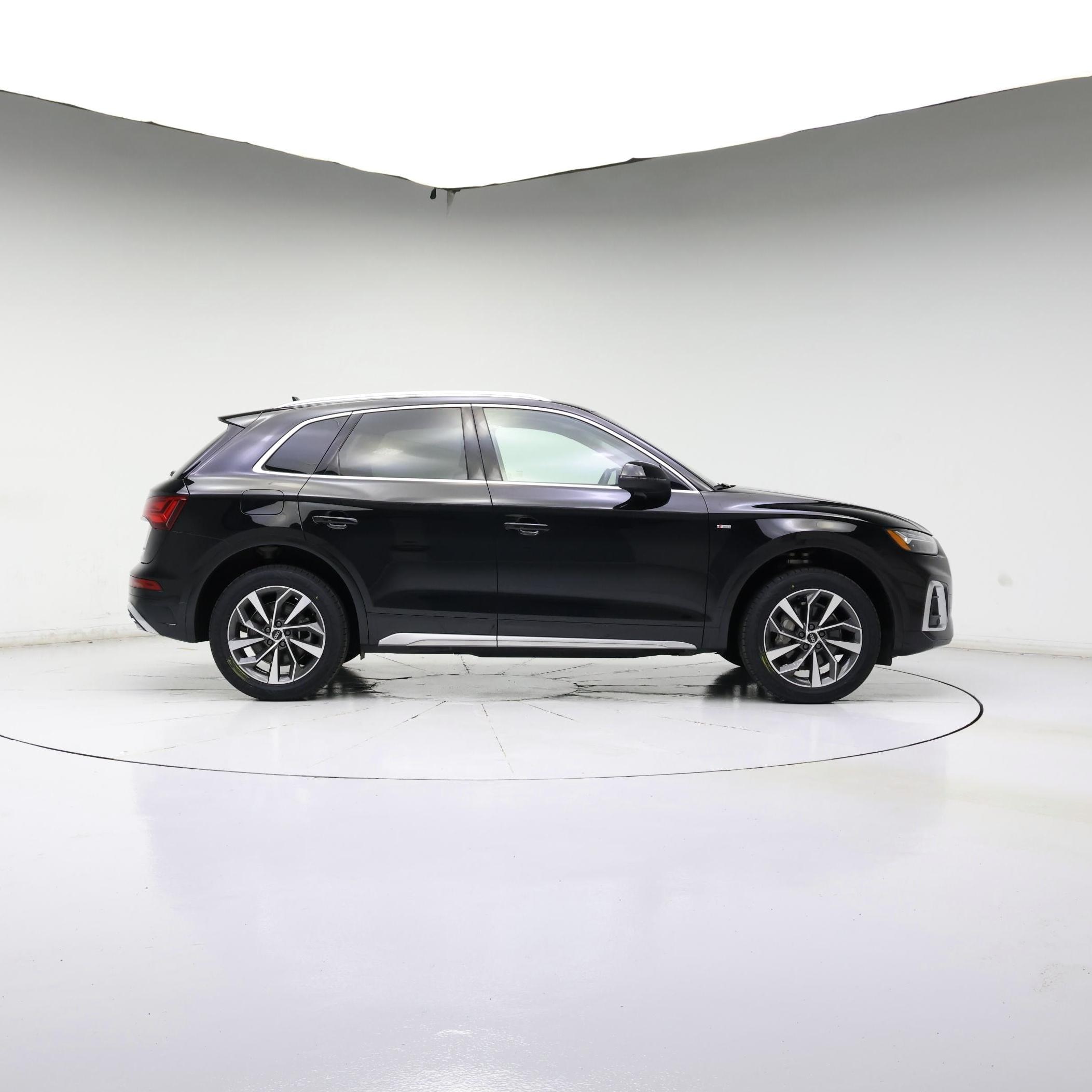 Thumbnail: 2024 Audi Q5 - 7