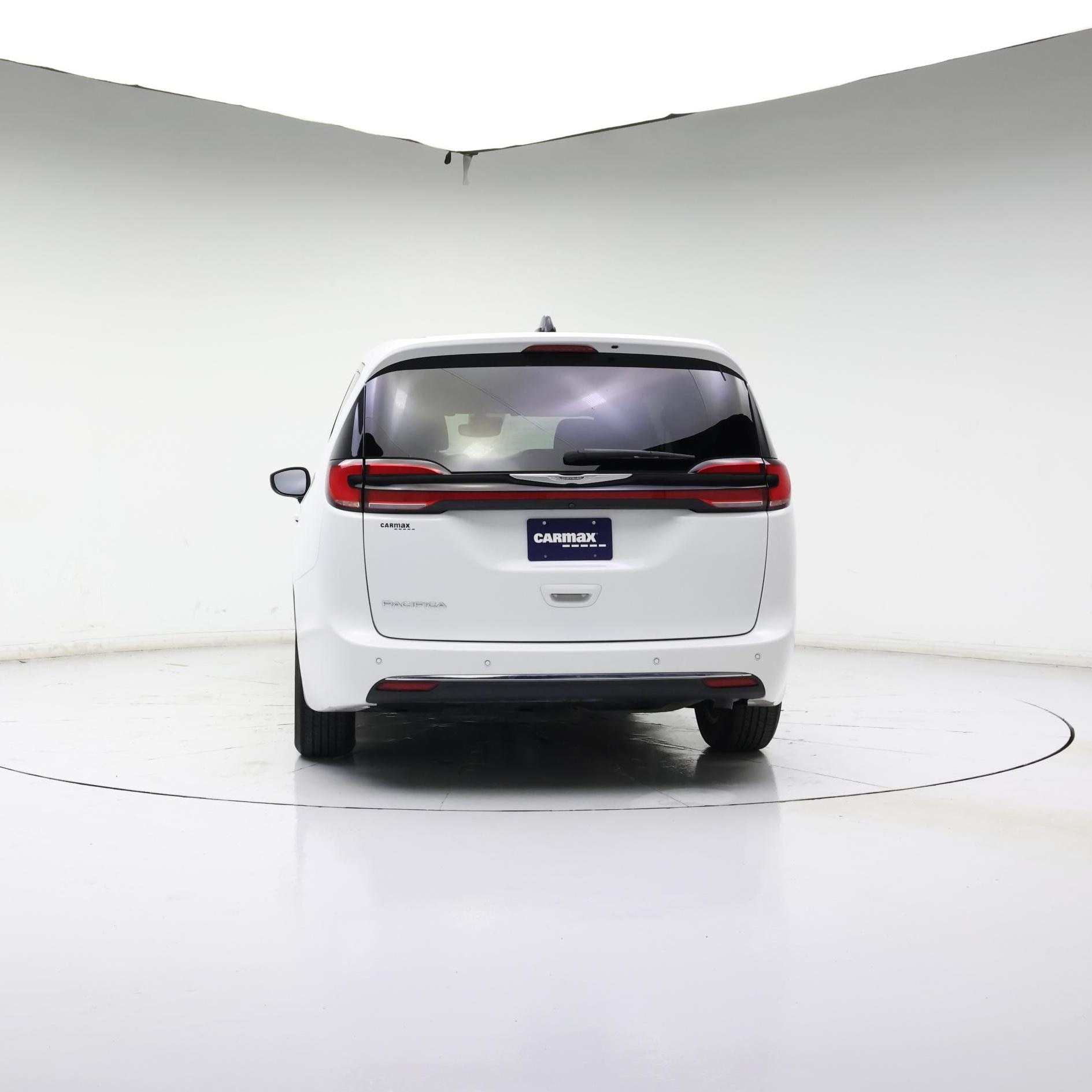 Thumbnail: 2023 Chrysler Pacifica - 6