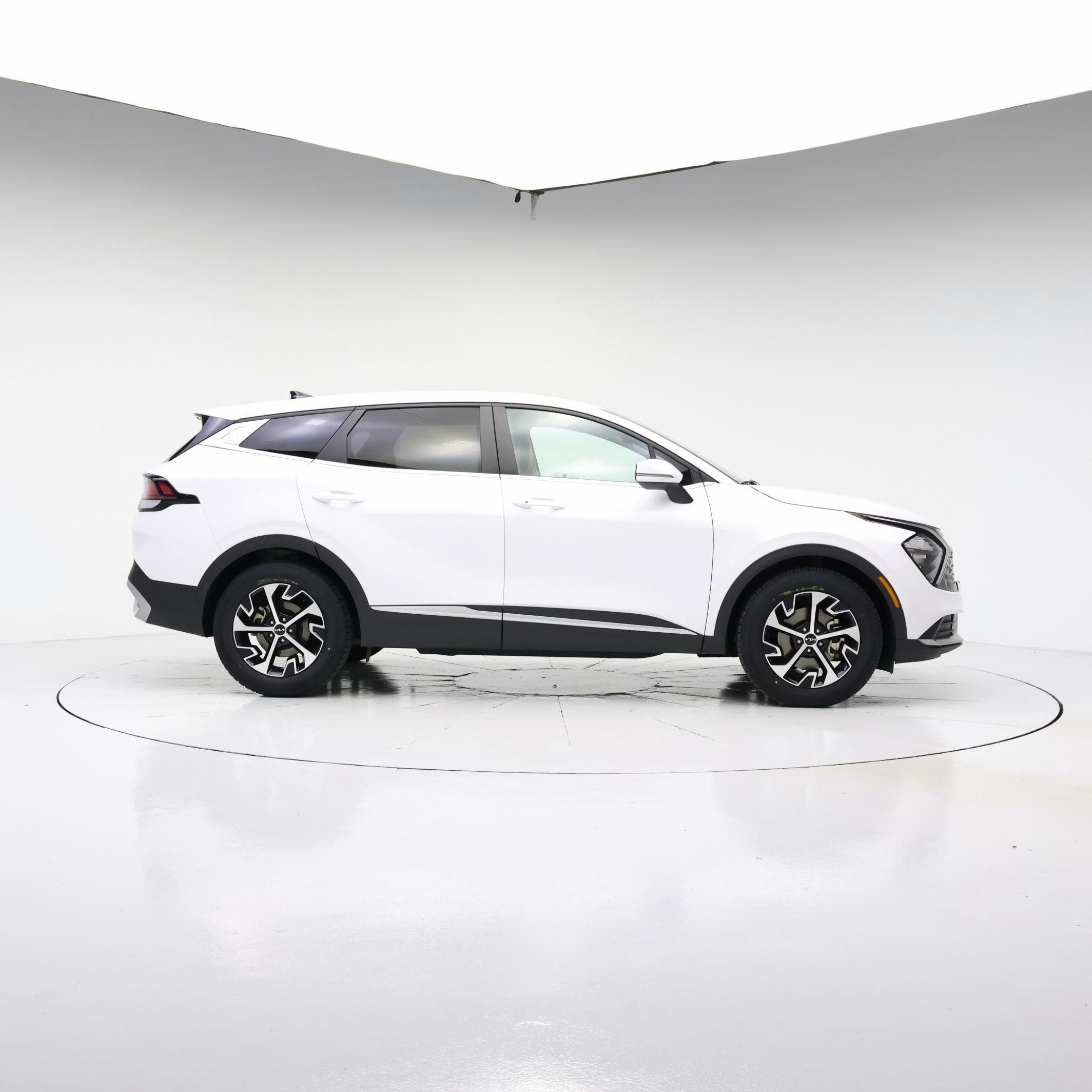 Thumbnail: 2023 Kia Sportage - 7