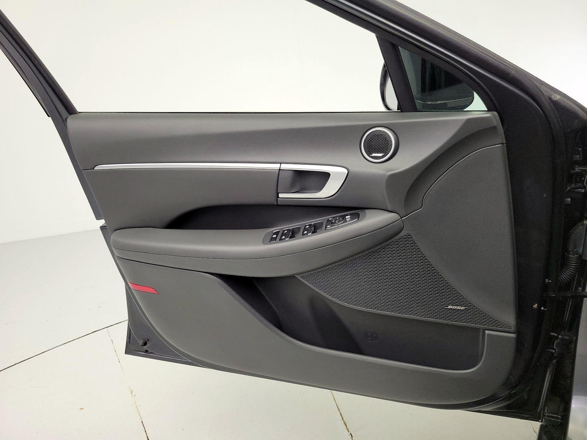 Thumbnail: 2023 Hyundai Sonata - 12