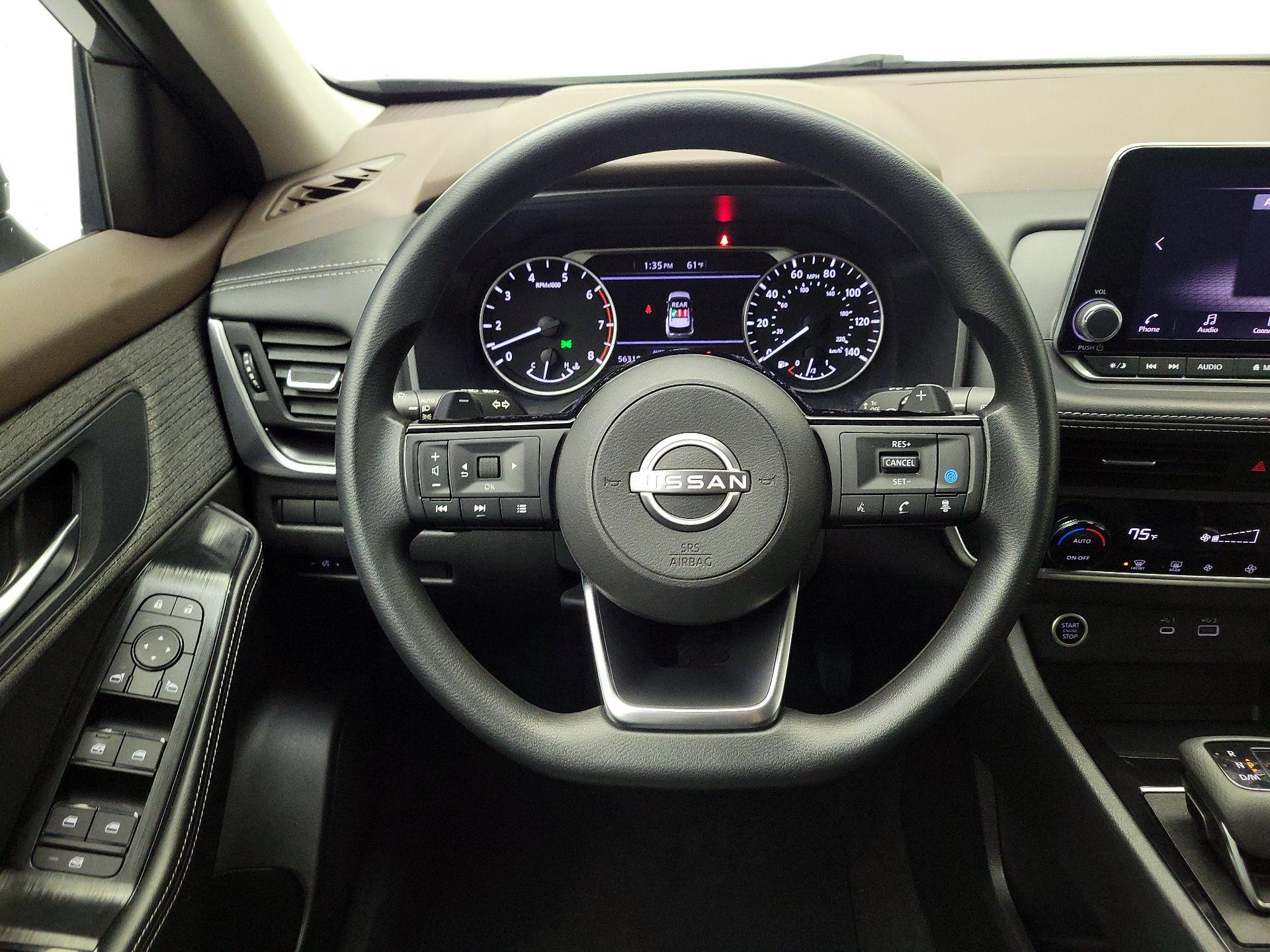 Thumbnail: 2023 Nissan Rogue - 10