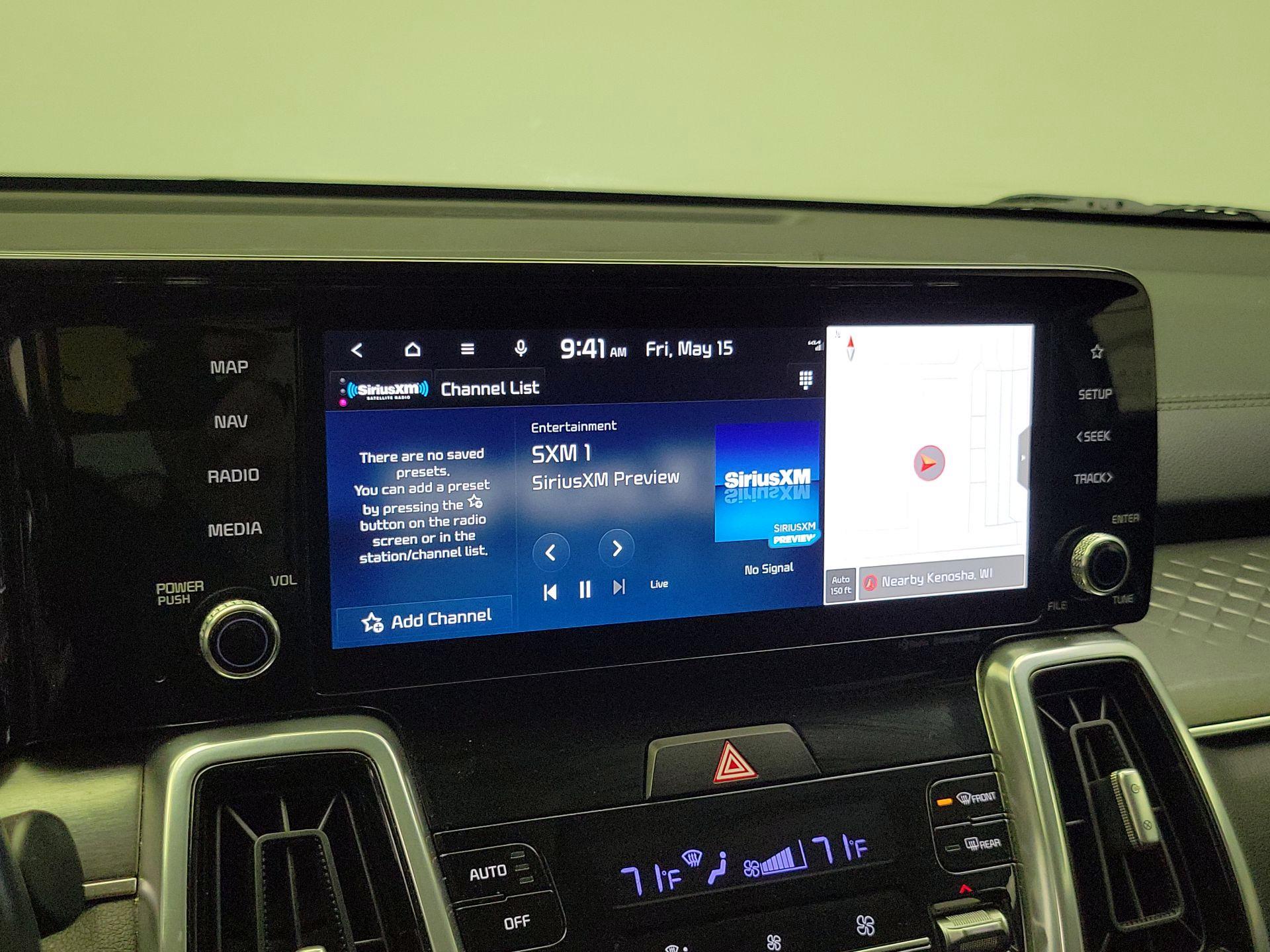 Thumbnail: 2023 Kia Sorento - 16