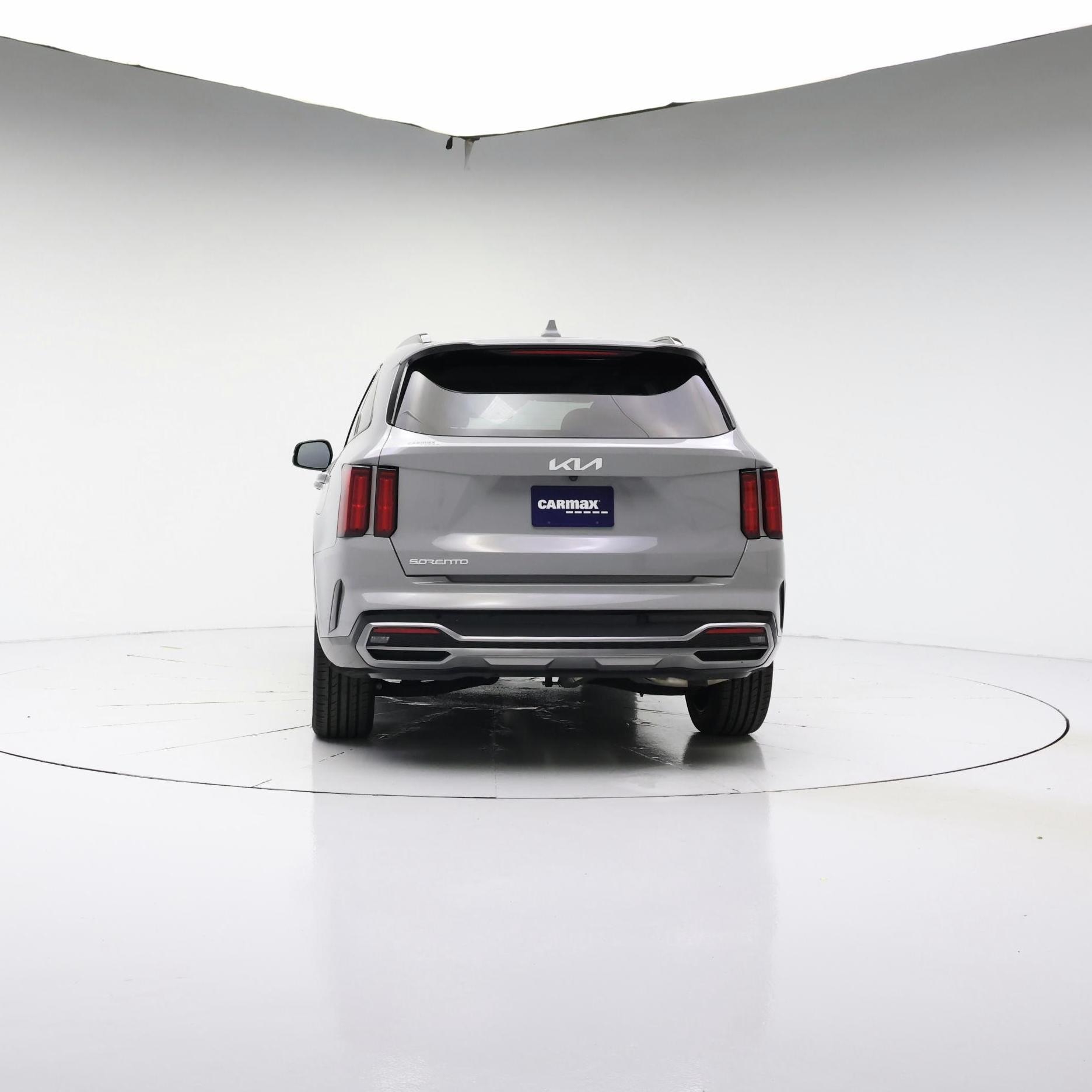 Thumbnail: 2023 Kia Sorento - 6