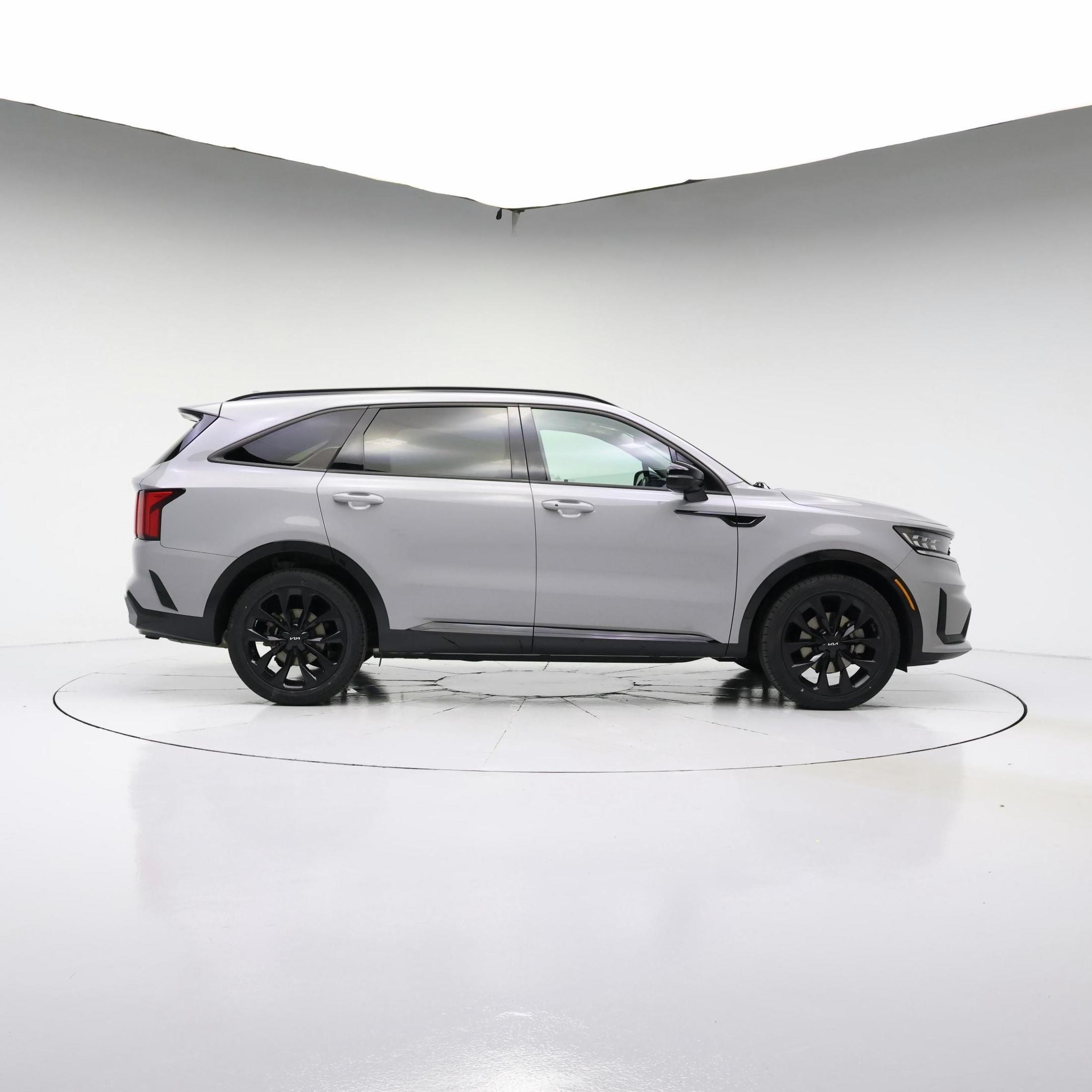 Thumbnail: 2023 Kia Sorento - 7
