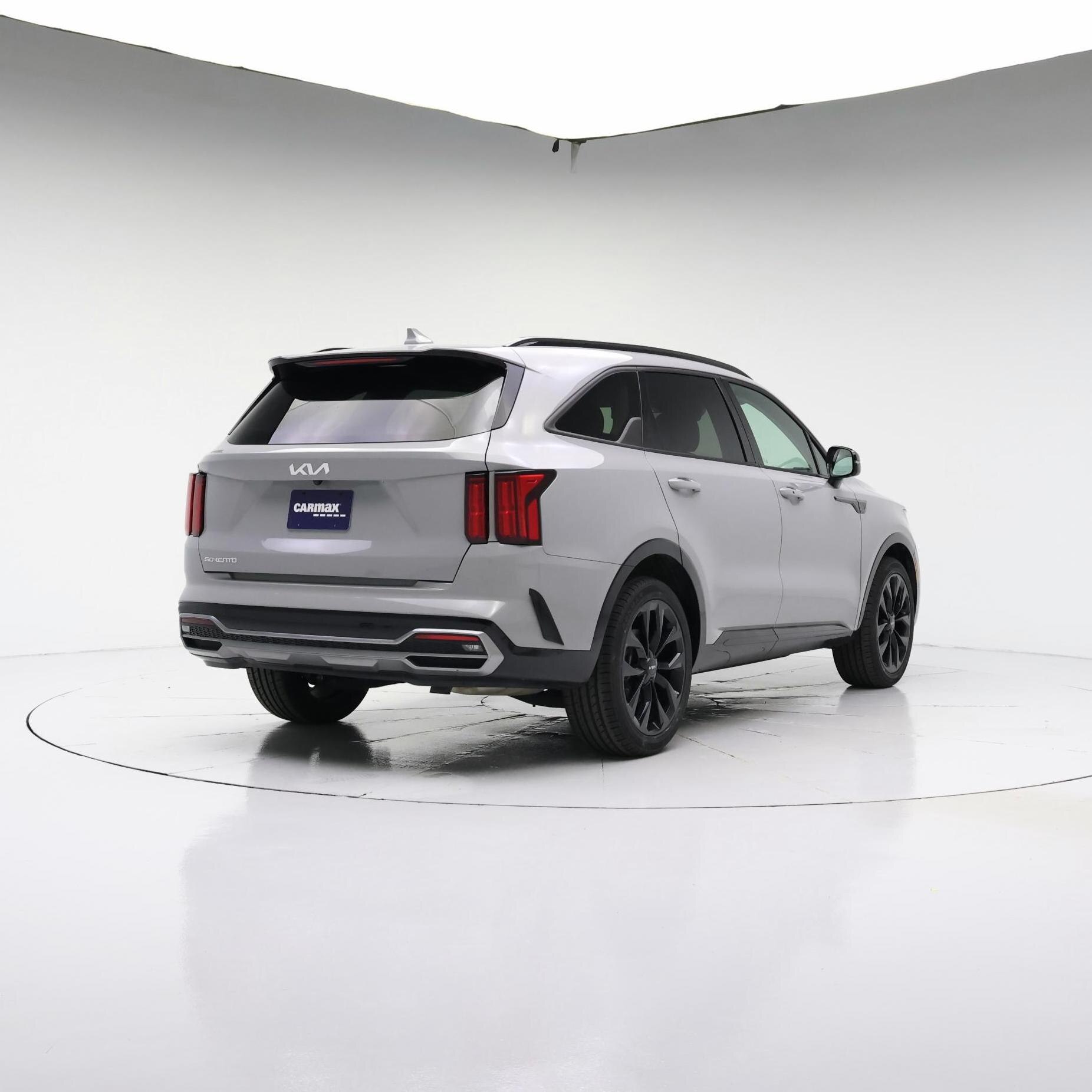 Thumbnail: 2023 Kia Sorento - 8