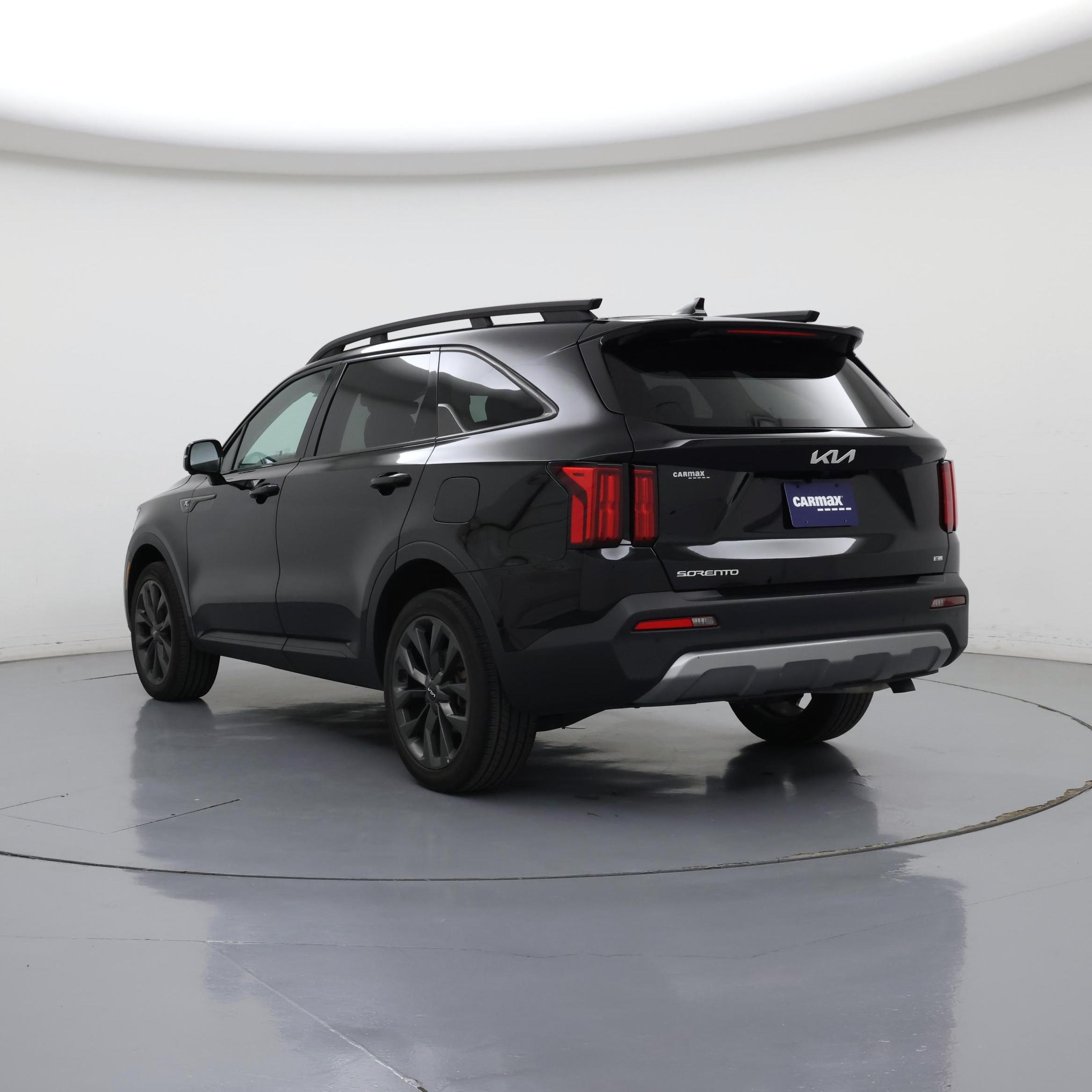 Thumbnail: 2023 Kia Sorento - 2