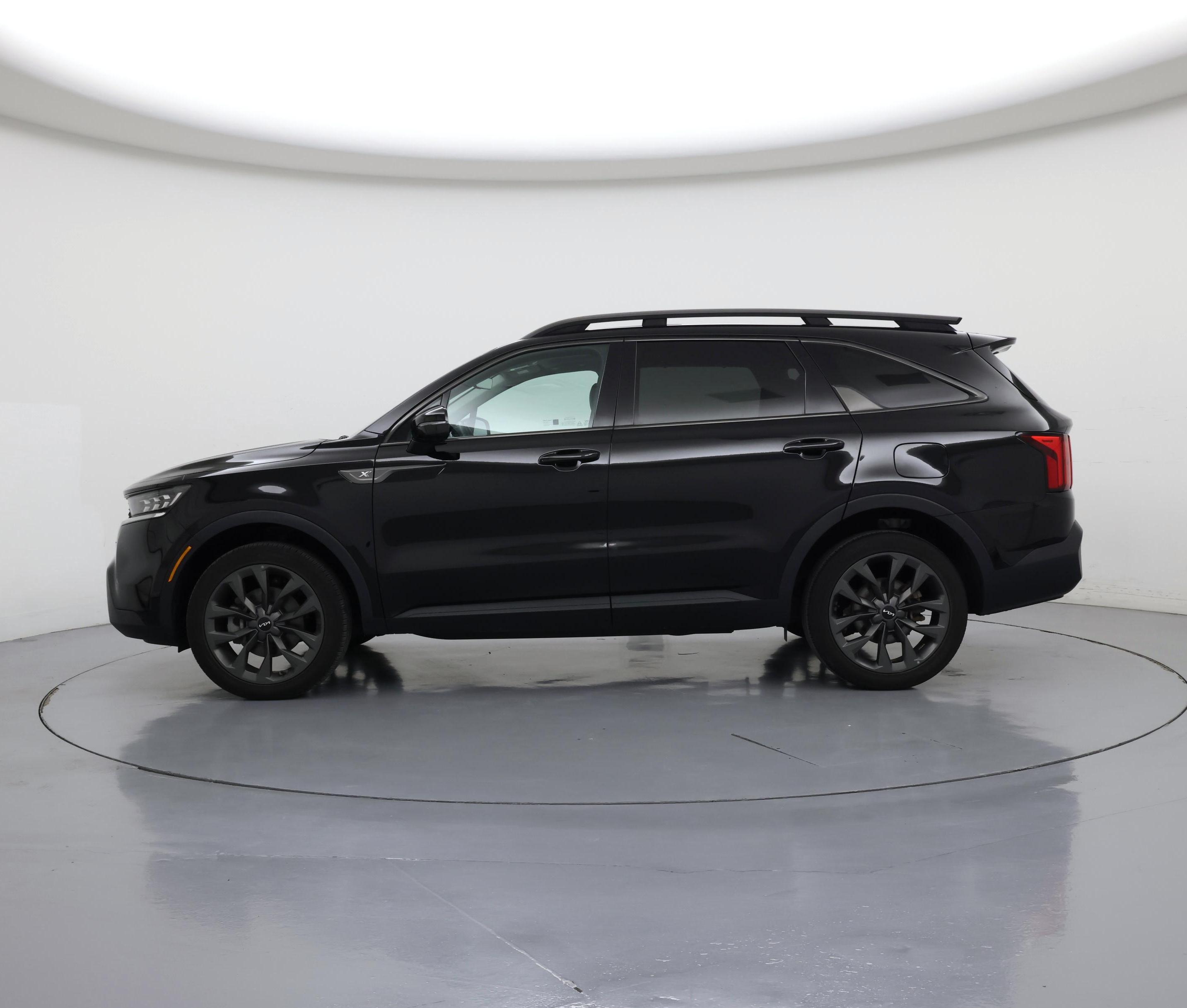 Thumbnail: 2023 Kia Sorento - 3