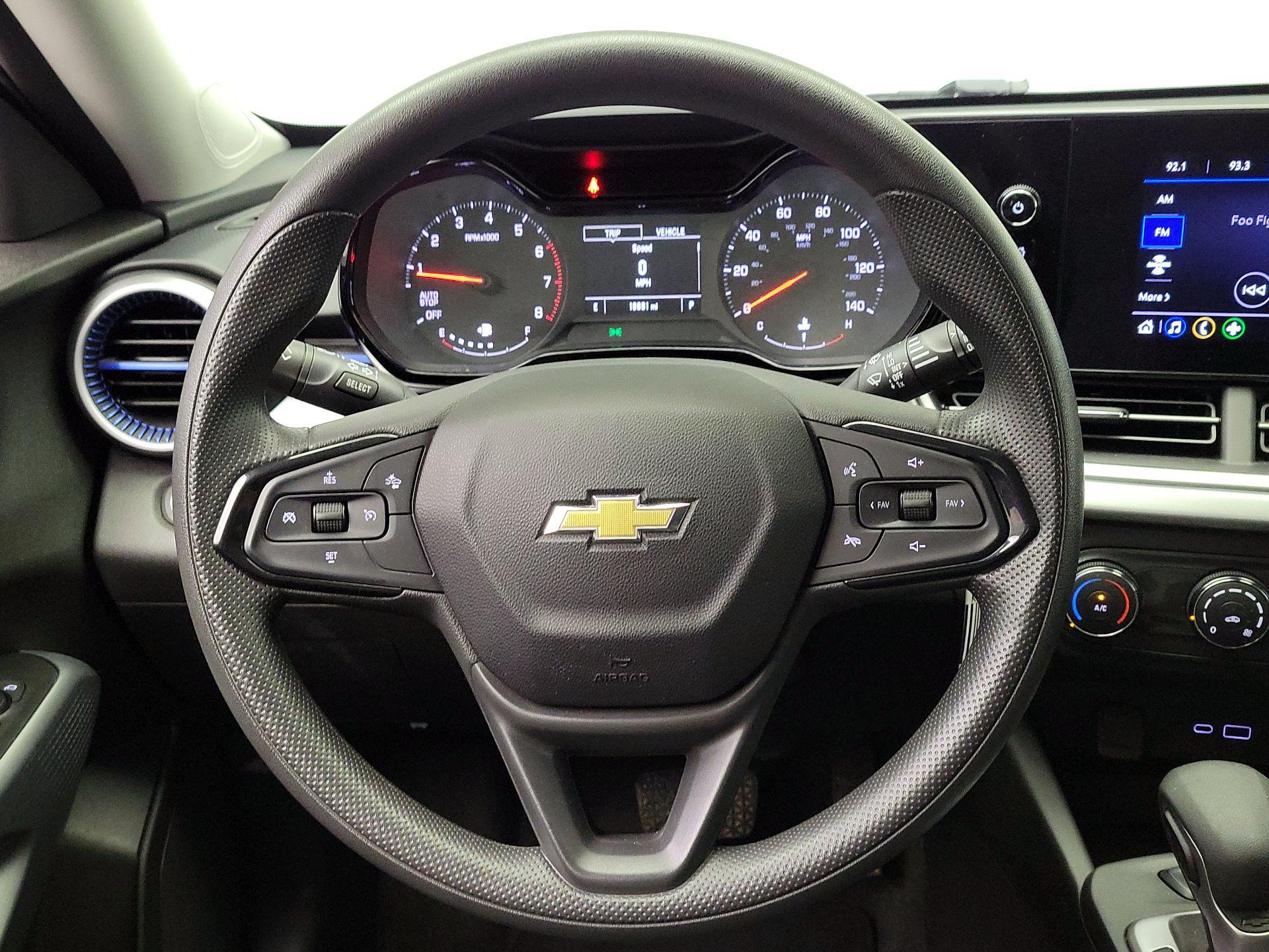 Thumbnail: 2024 Chevrolet Trax - 10