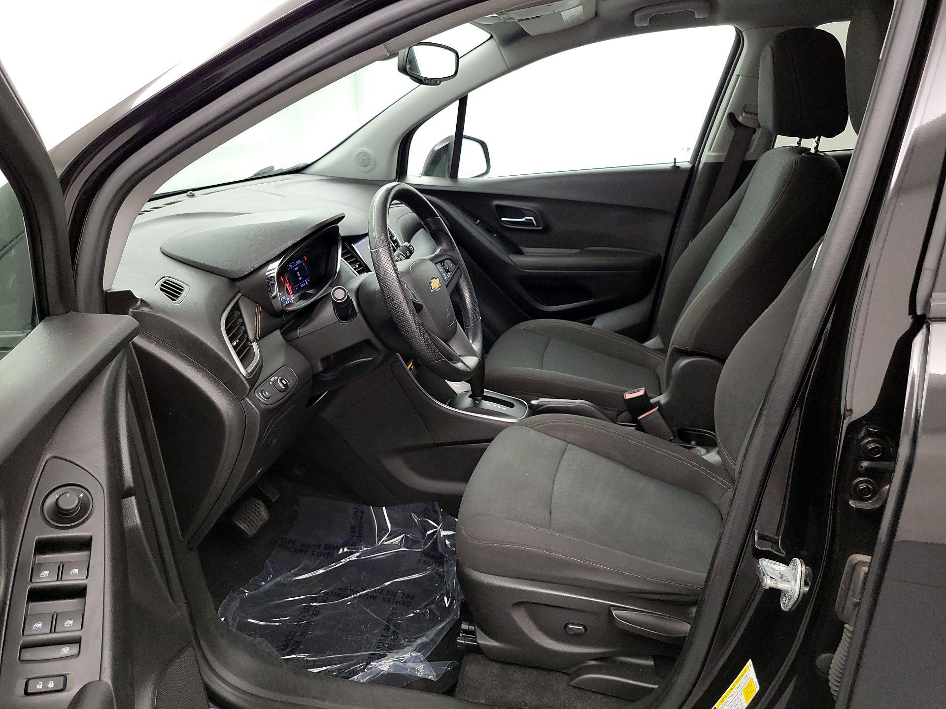 Thumbnail: 2020 Chevrolet Trax - 11