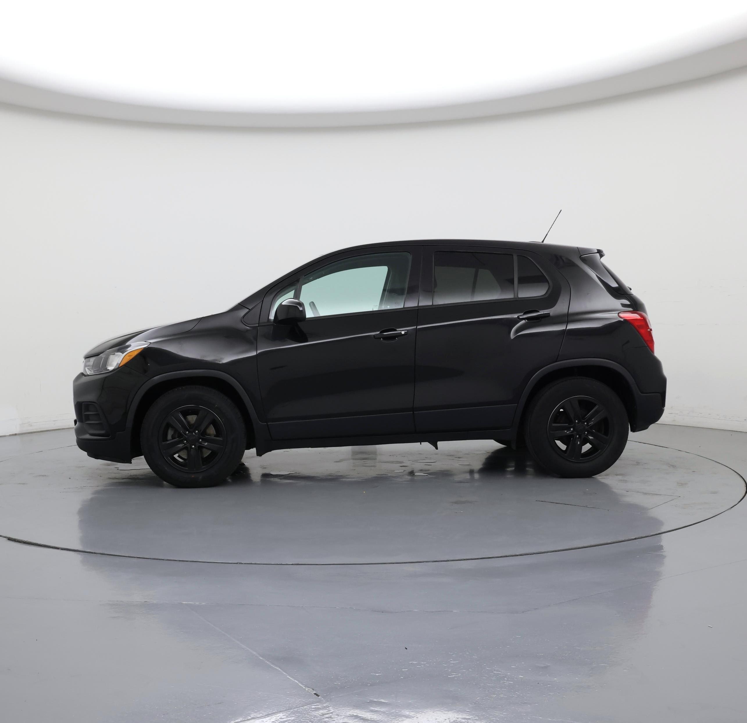 Thumbnail: 2020 Chevrolet Trax - 3