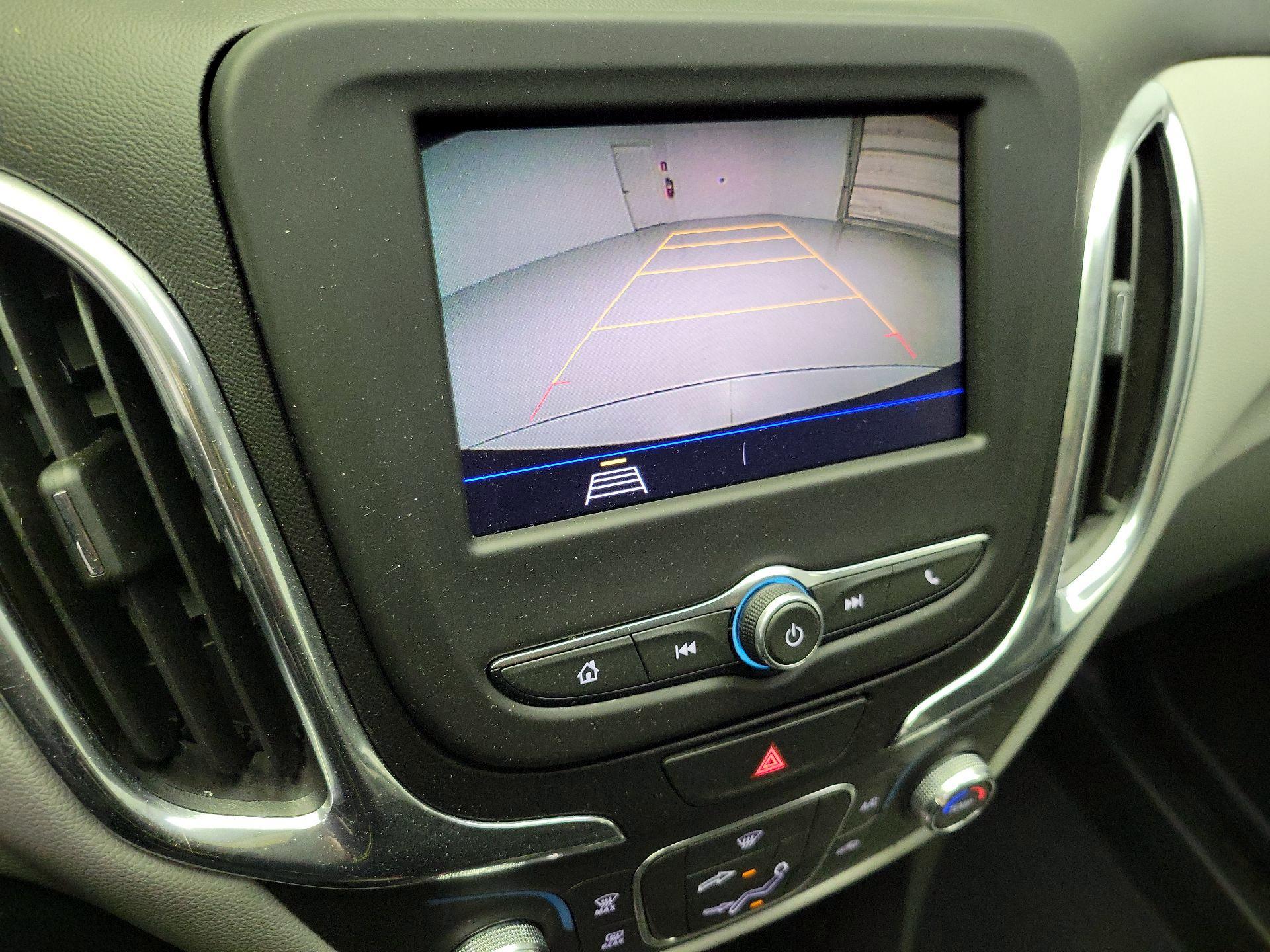 Thumbnail: 2020 Chevrolet Equinox - 14