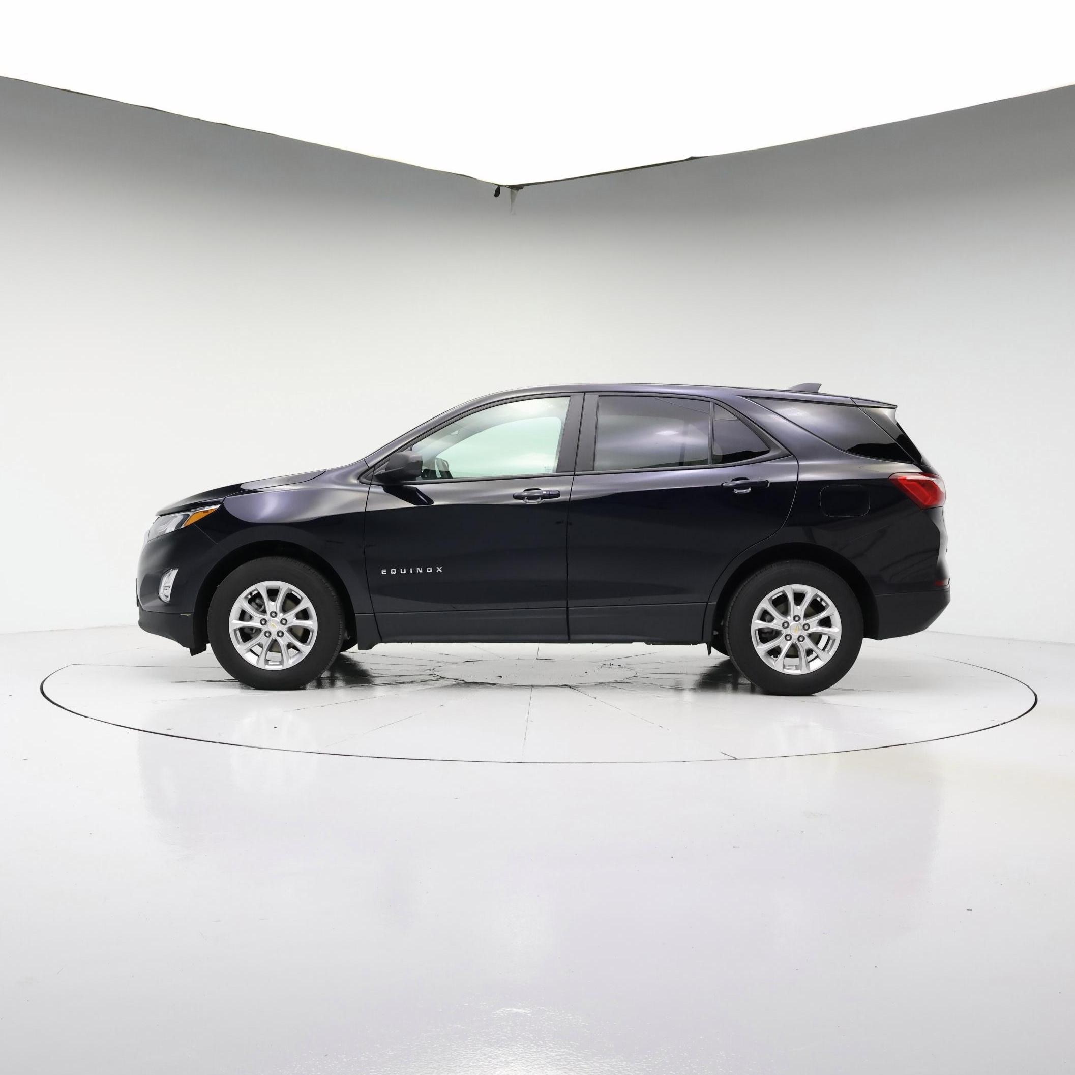 Thumbnail: 2020 Chevrolet Equinox - 3