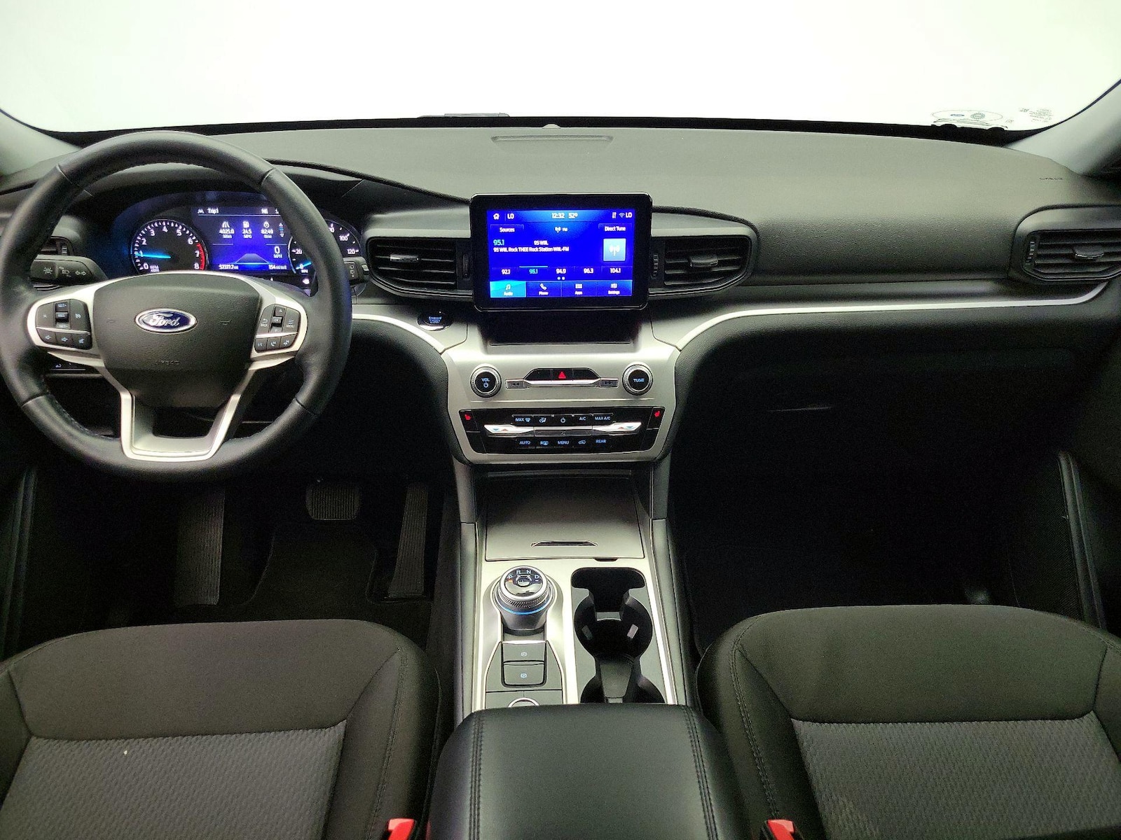 2022 Ford Explorer XLT - Photo 10
