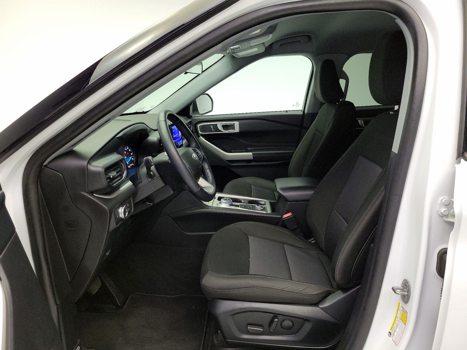 2022 Ford Explorer XLT - Photo 12