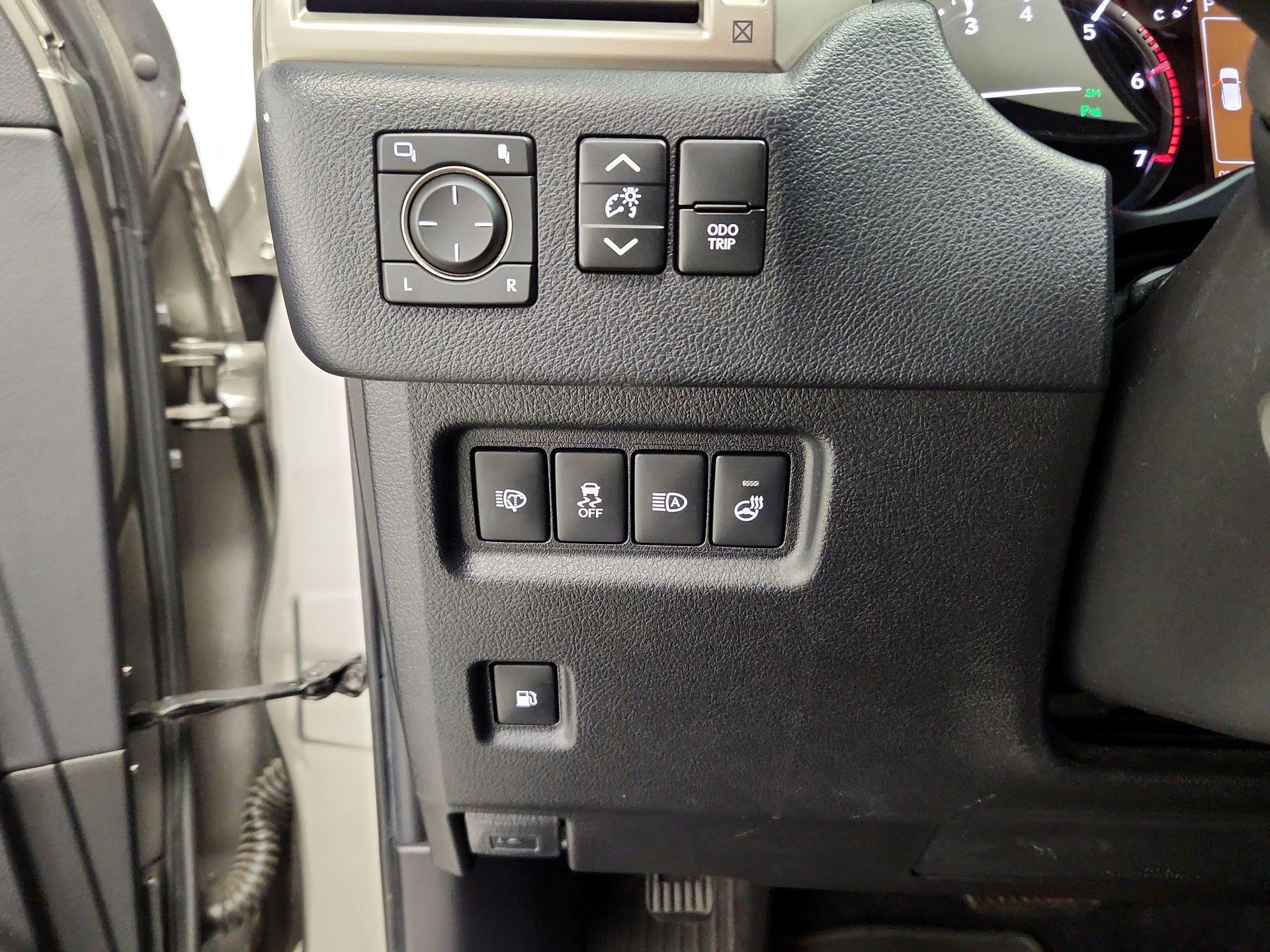 Thumbnail: 2021 Lexus GX - 13