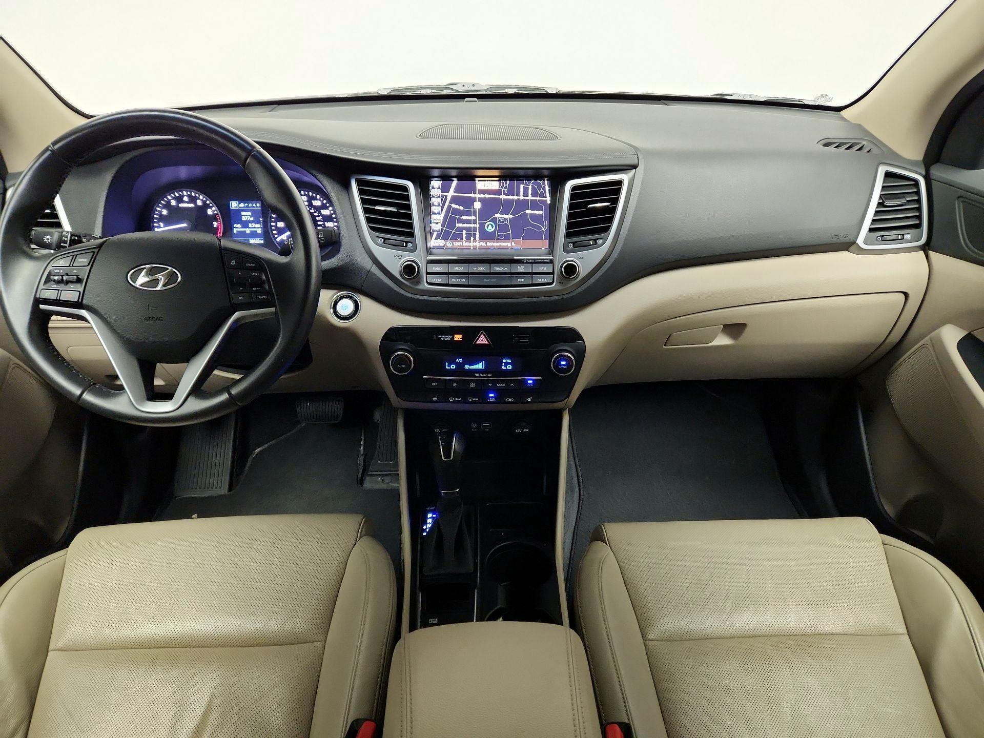 Thumbnail: 2016 Hyundai Tucson - 9