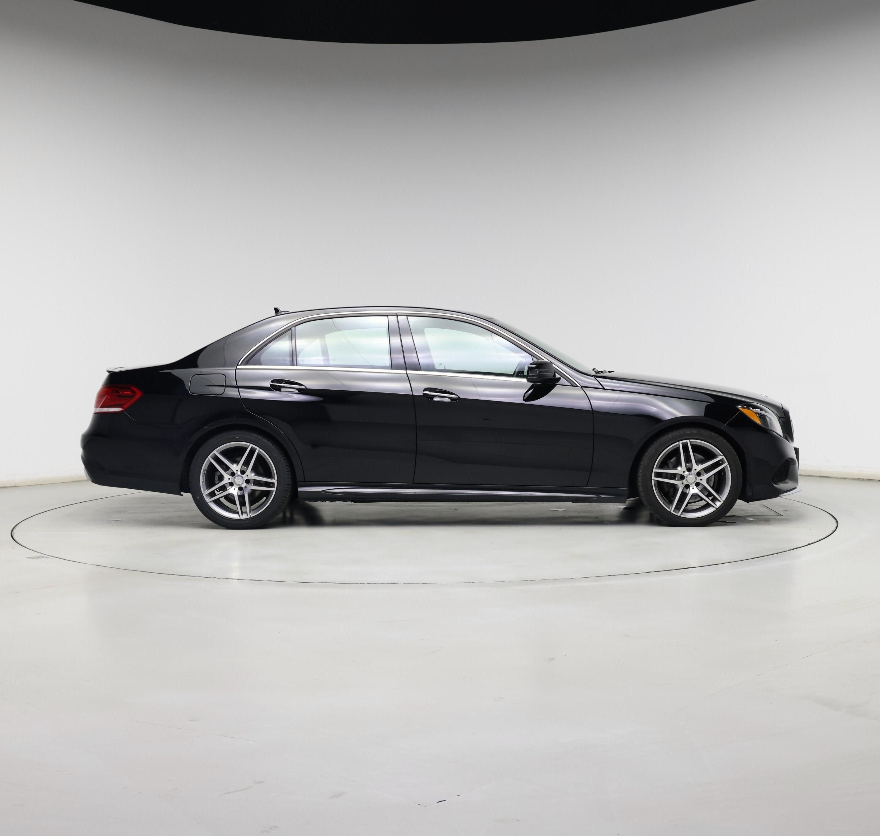 Thumbnail: 2016 Mercedes-Benz E-Class - 7