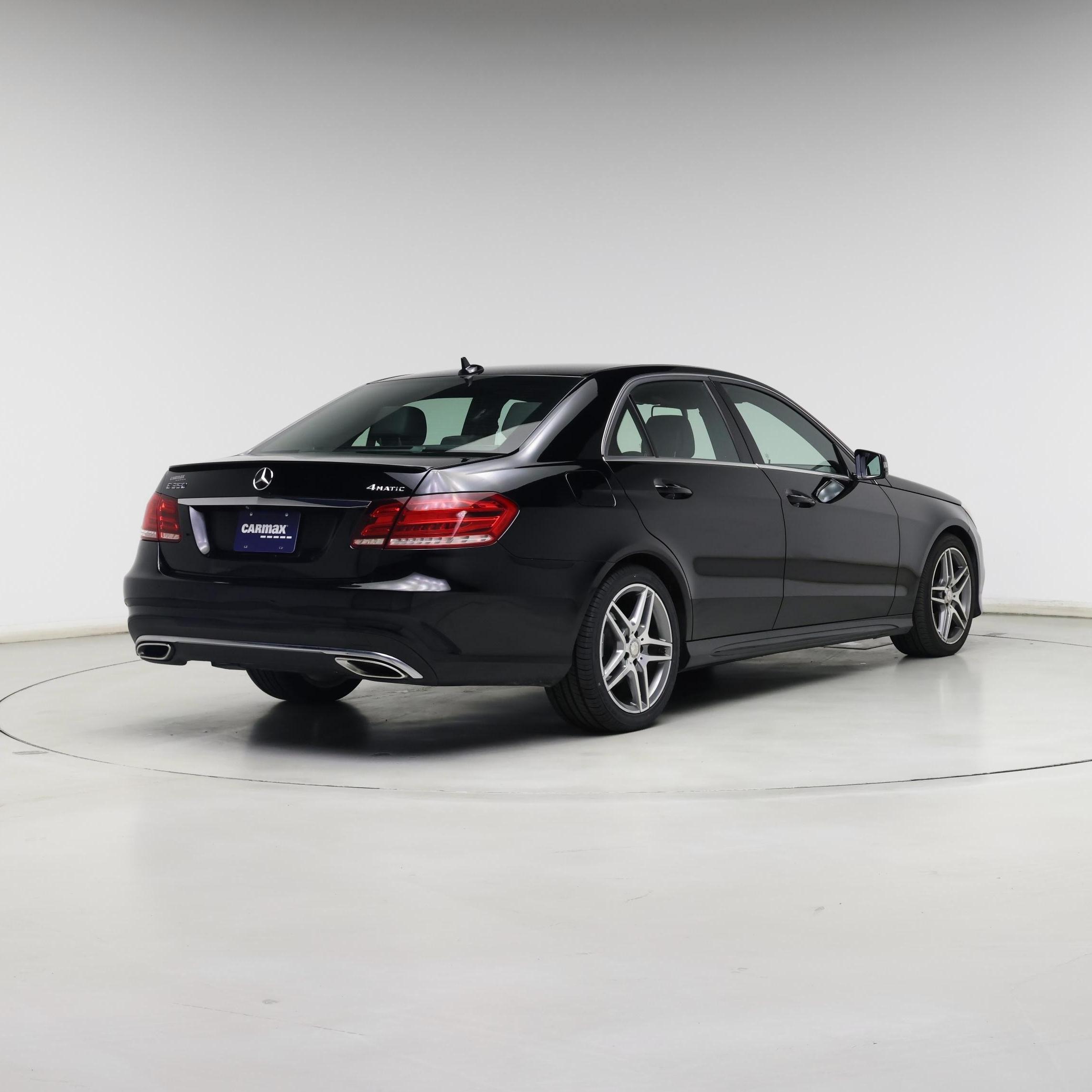 Thumbnail: 2016 Mercedes-Benz E-Class - 8