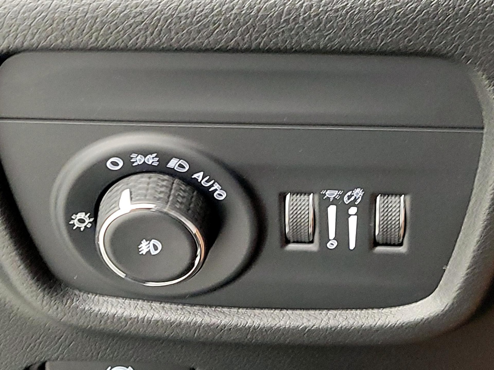 2022 Jeep Grand Cherokee Overland - Photo 14