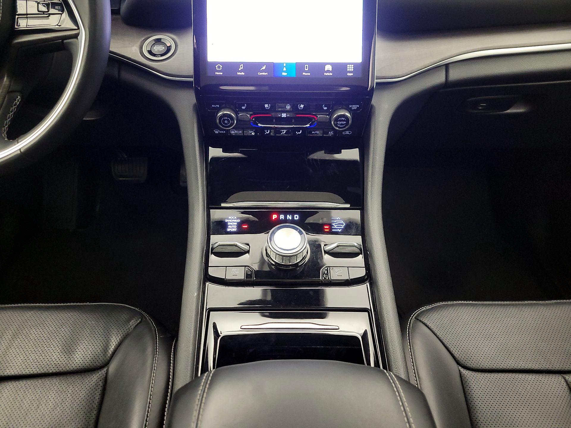 Thumbnail: 2022 Jeep Grand Cherokee - 18