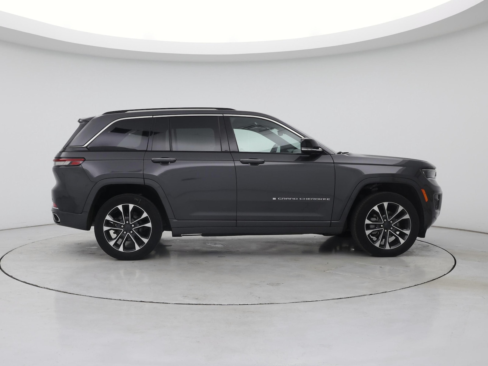 2022 Jeep Grand Cherokee Overland - Photo 8