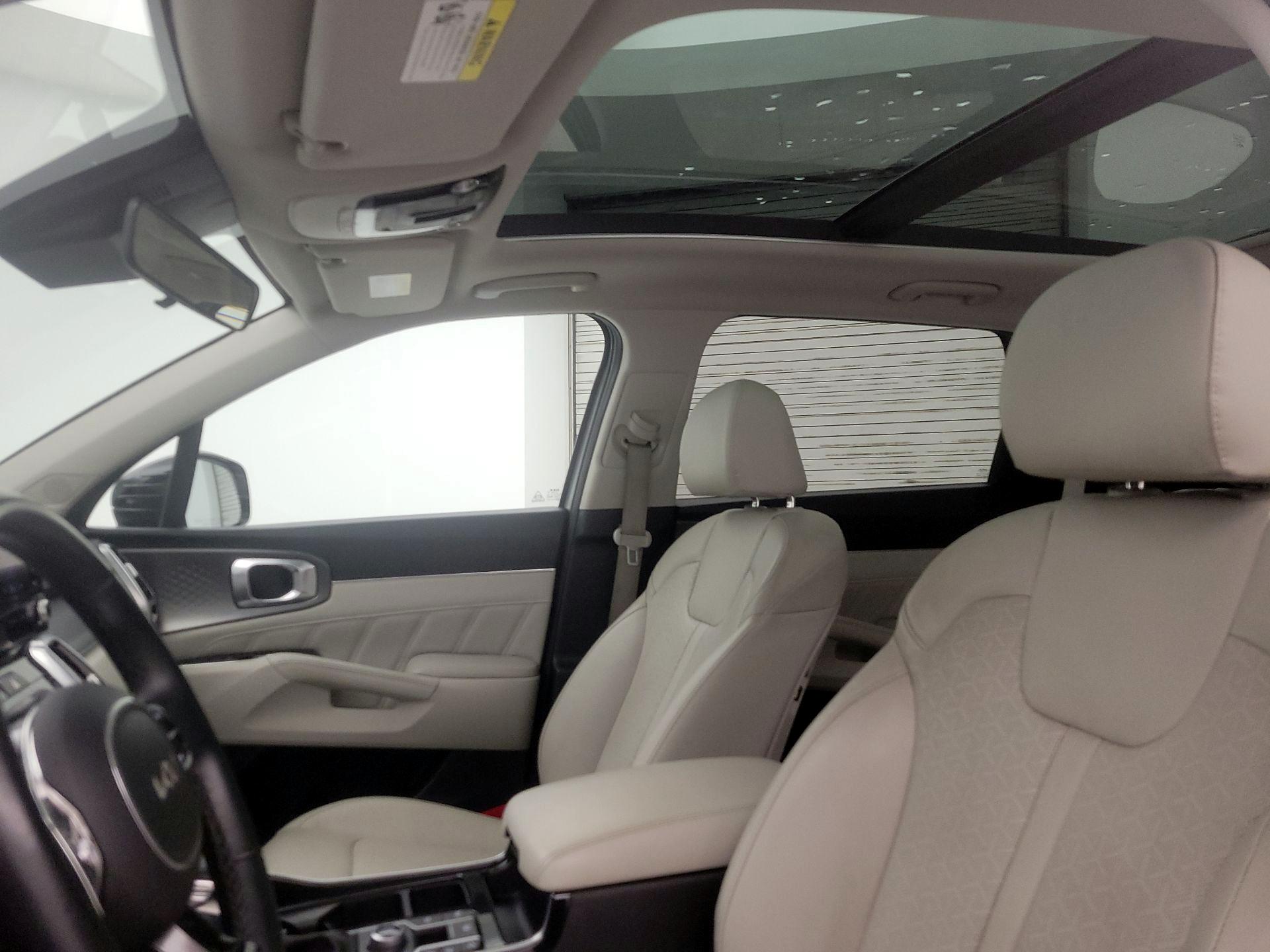 Thumbnail: 2022 Kia Sorento - 20