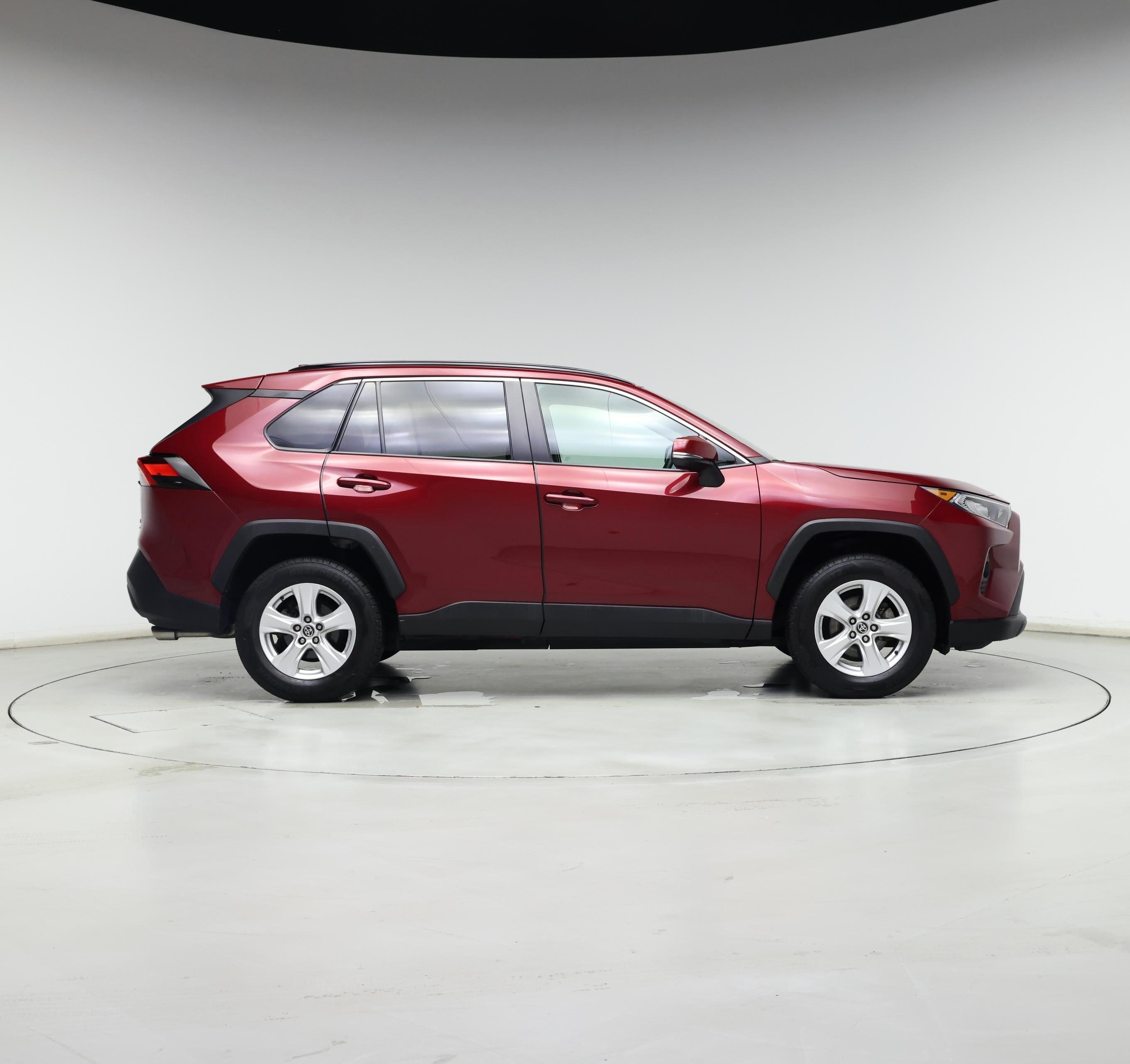 Thumbnail: 2021 Toyota RAV4 - 7