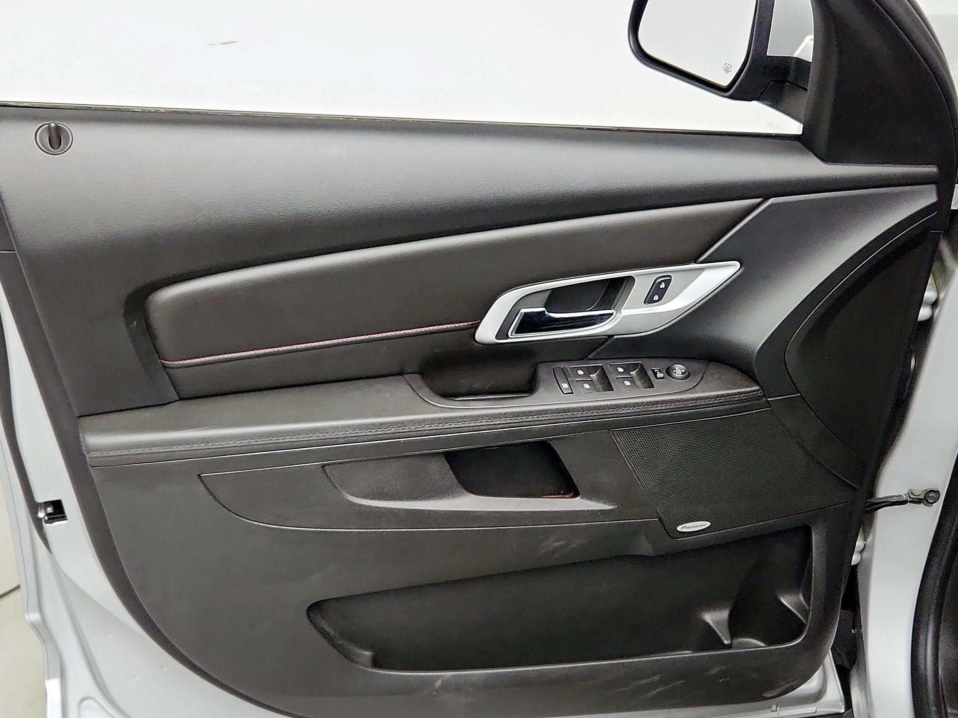 Thumbnail: 2016 GMC Terrain - 12