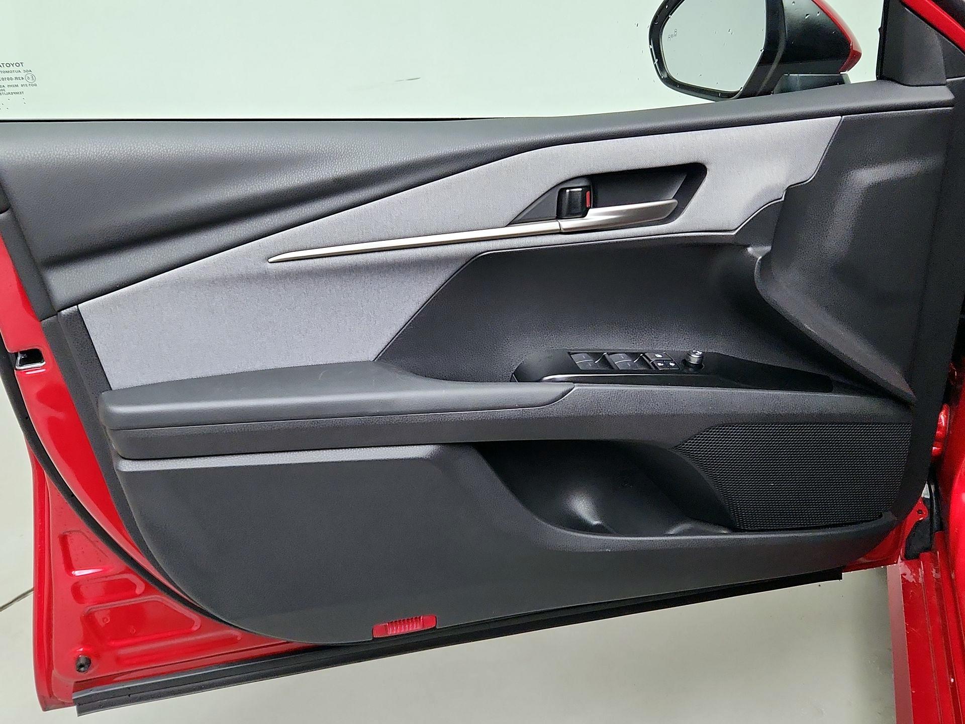 Thumbnail: 2026 Toyota Camry - 12